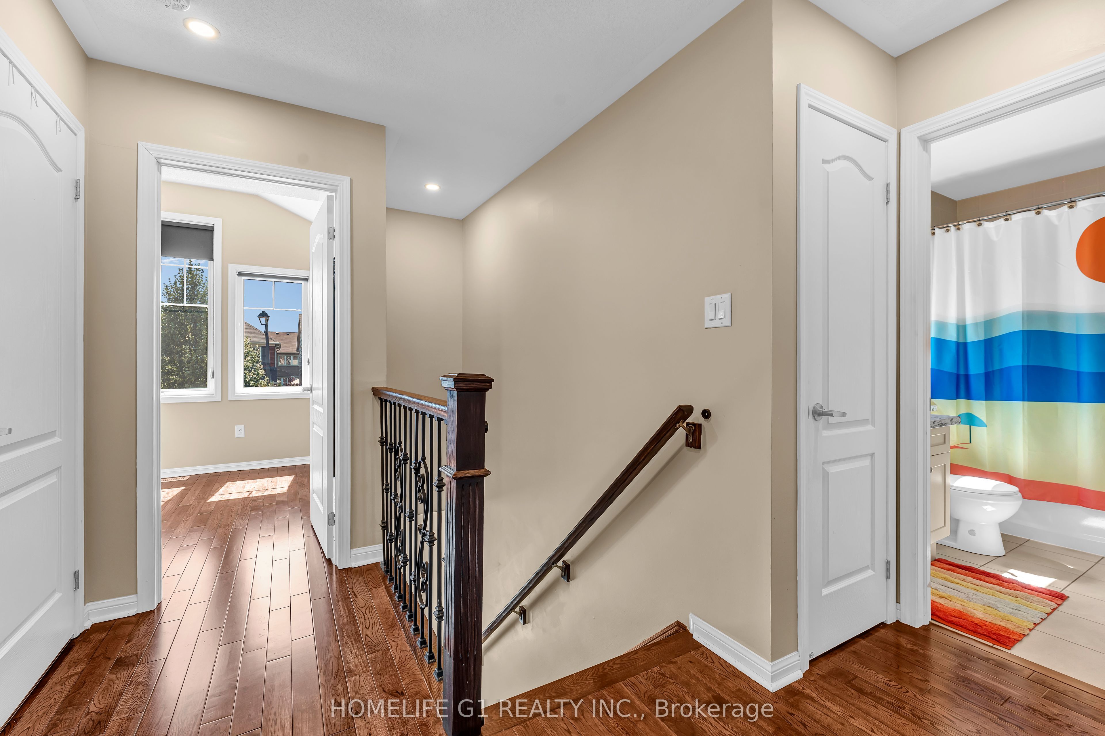 889 Challinor Terrace Property Photo 18