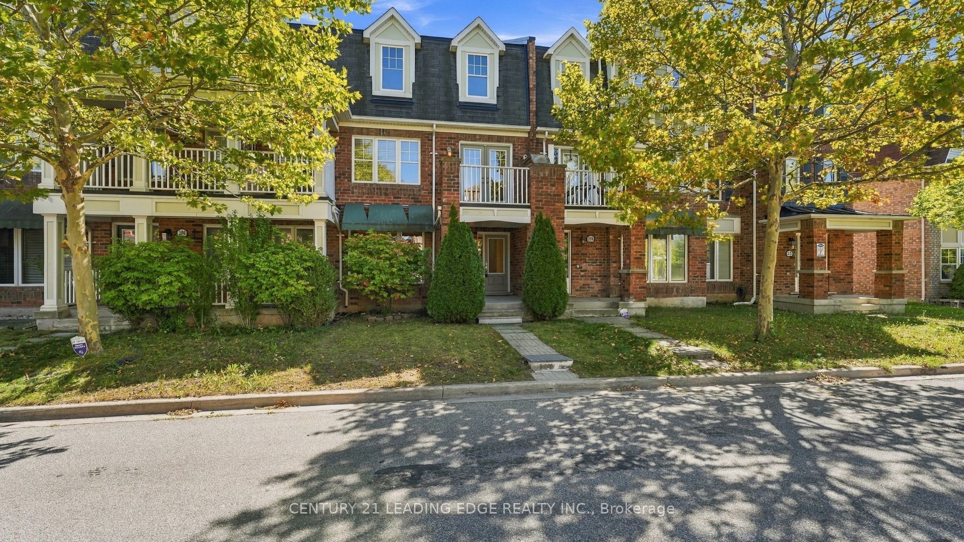 208 Magurn Gate Property Photo 2