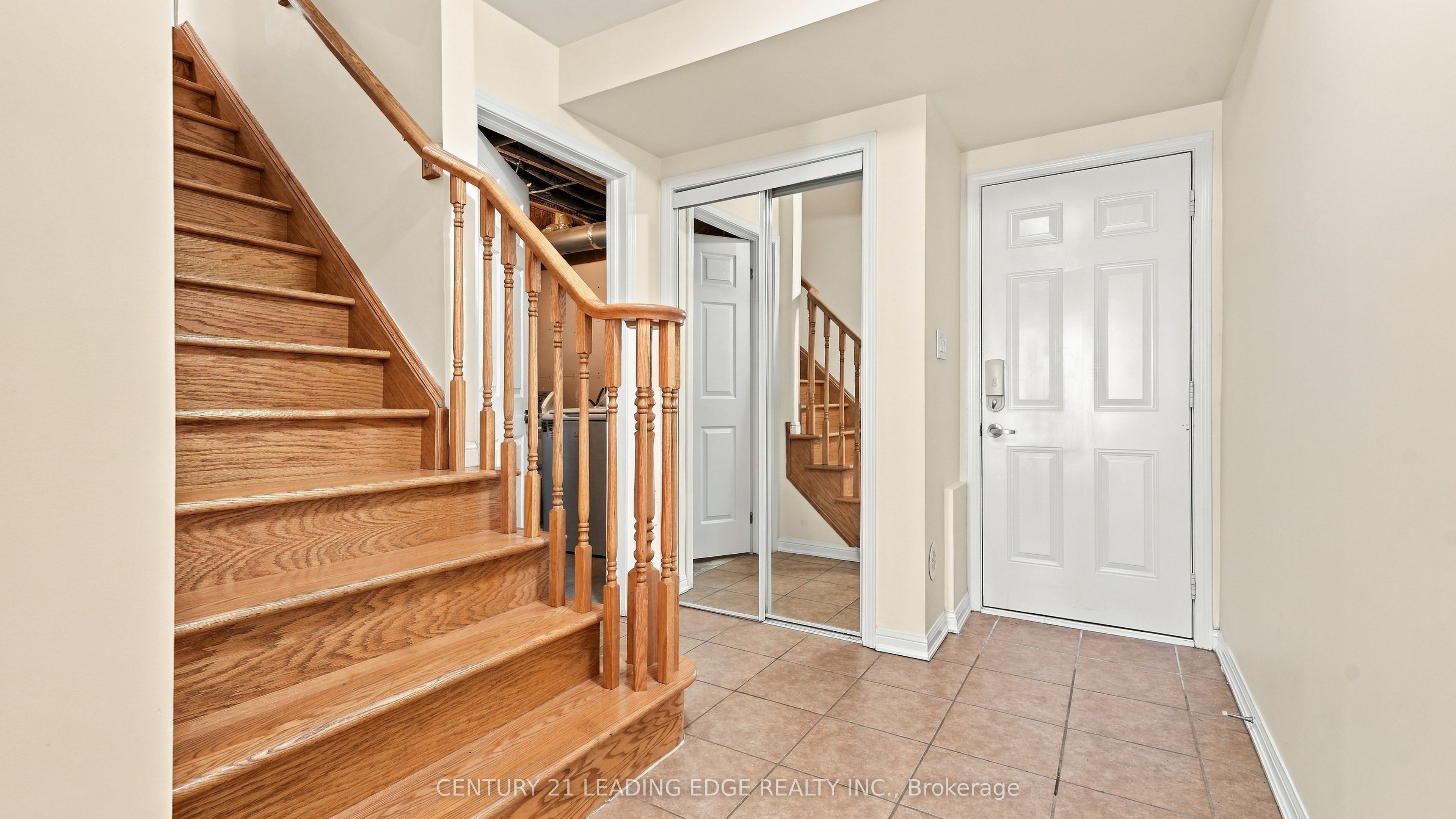 208 Magurn Gate Property Photo 8