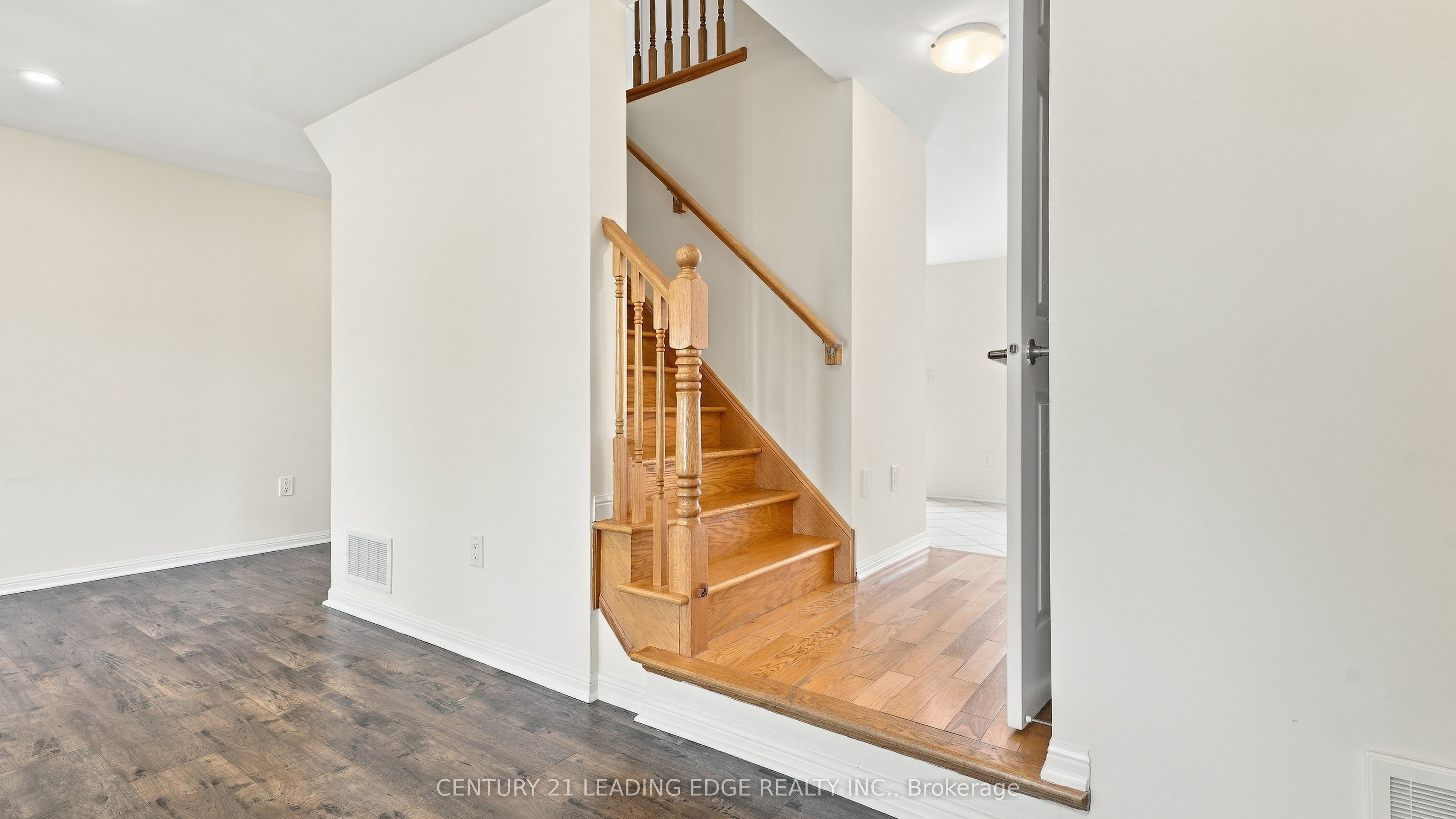 208 Magurn Gate Property Photo 17