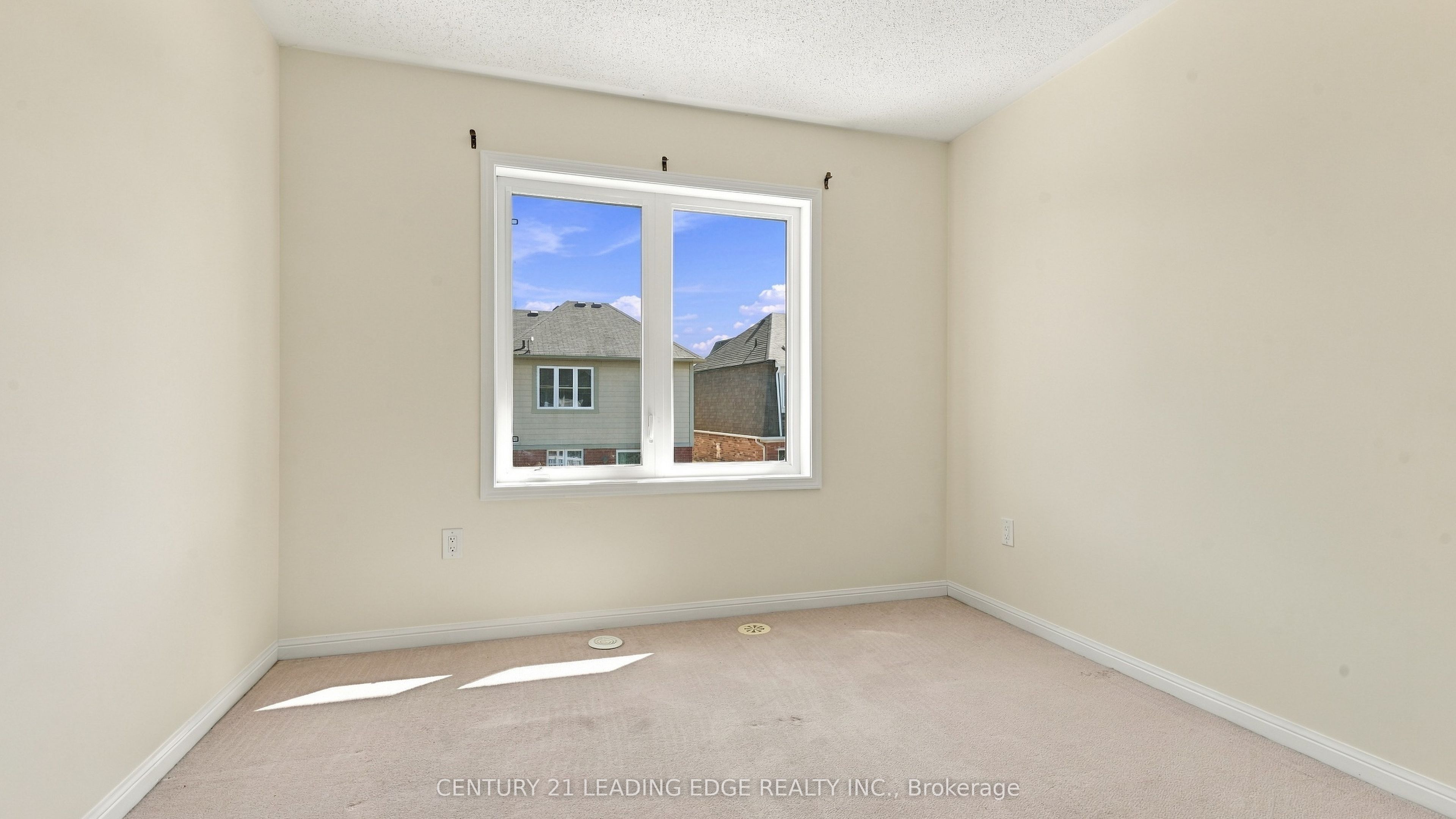 208 Magurn Gate Property Photo 32