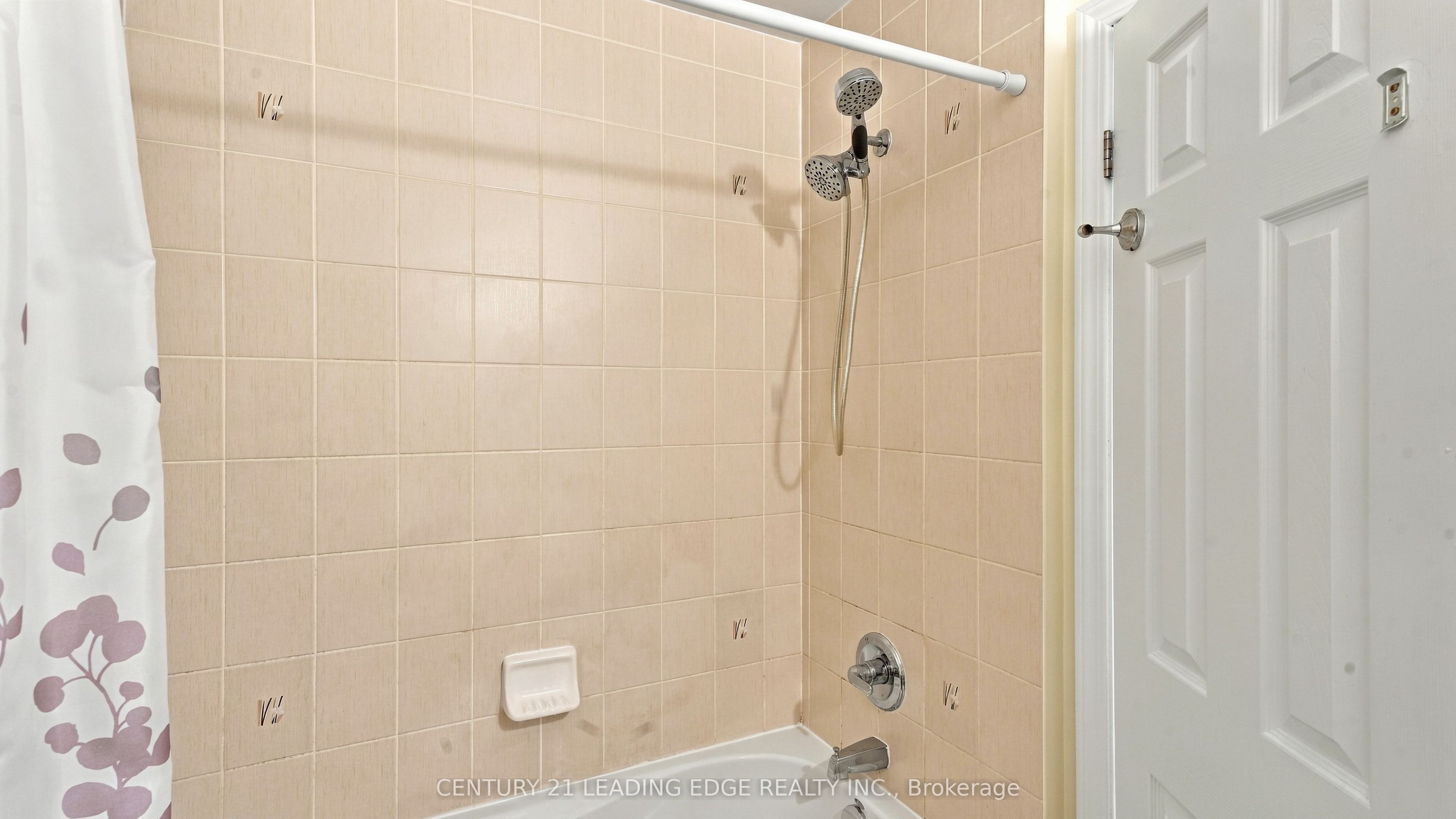 208 Magurn Gate Property Photo 37