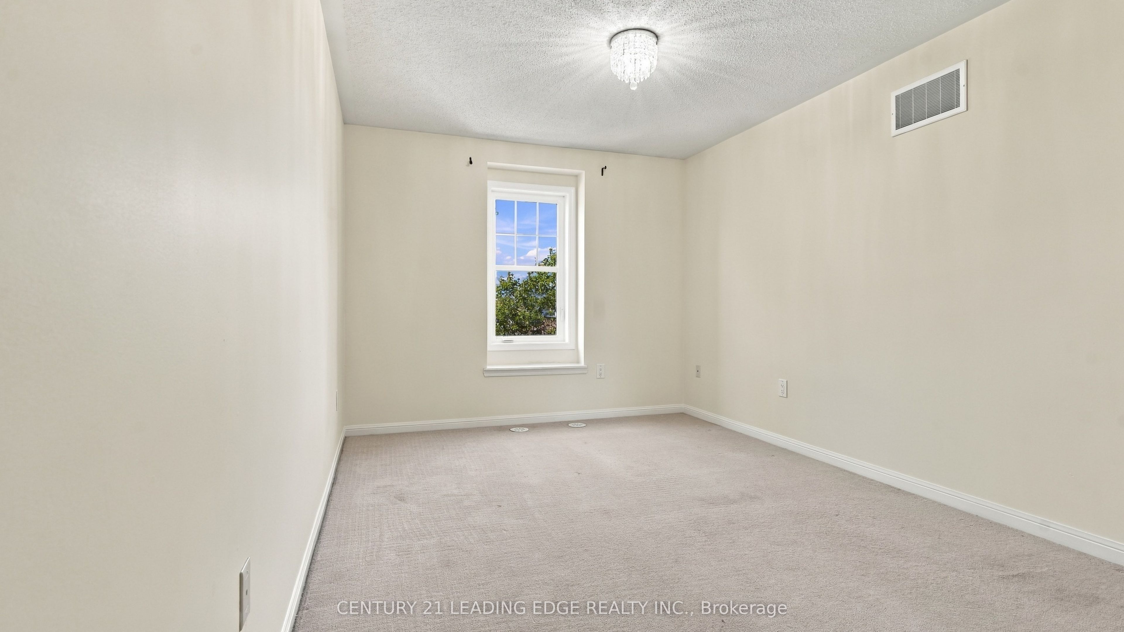 208 Magurn Gate Property Photo 38