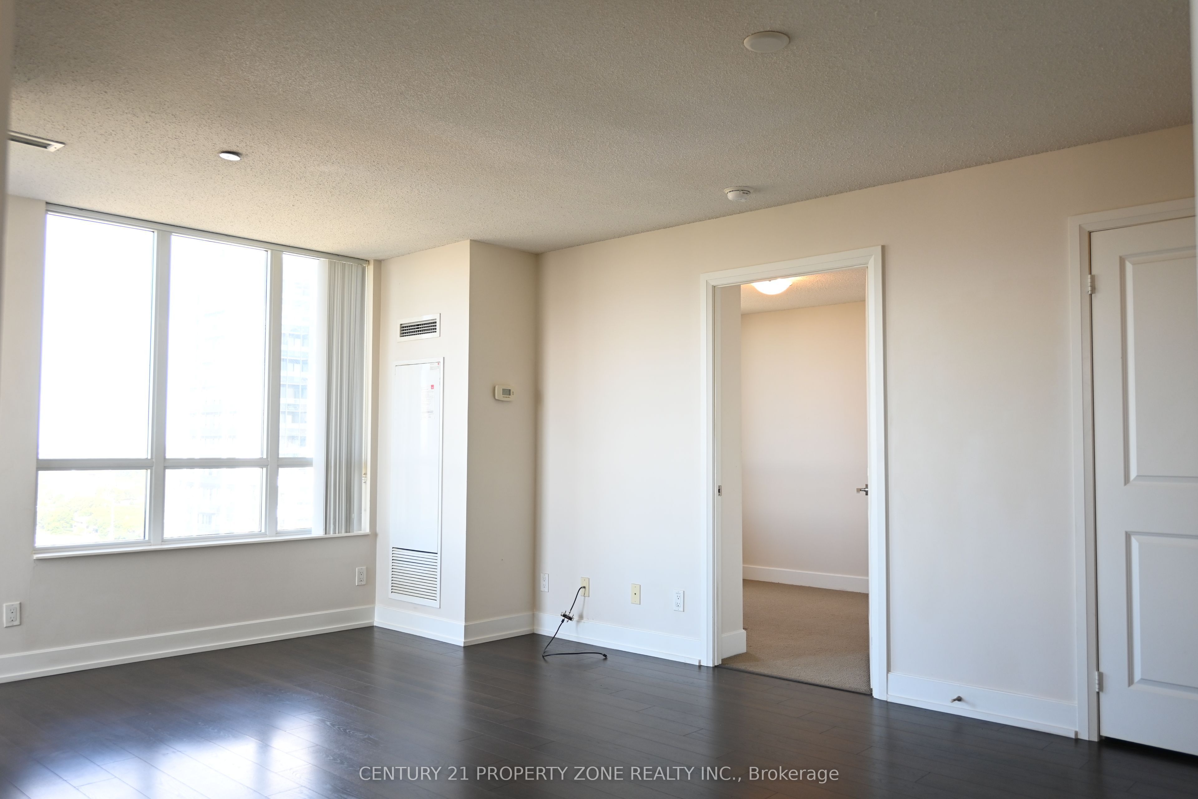 6 Eva Road 2210 Property Photo 7