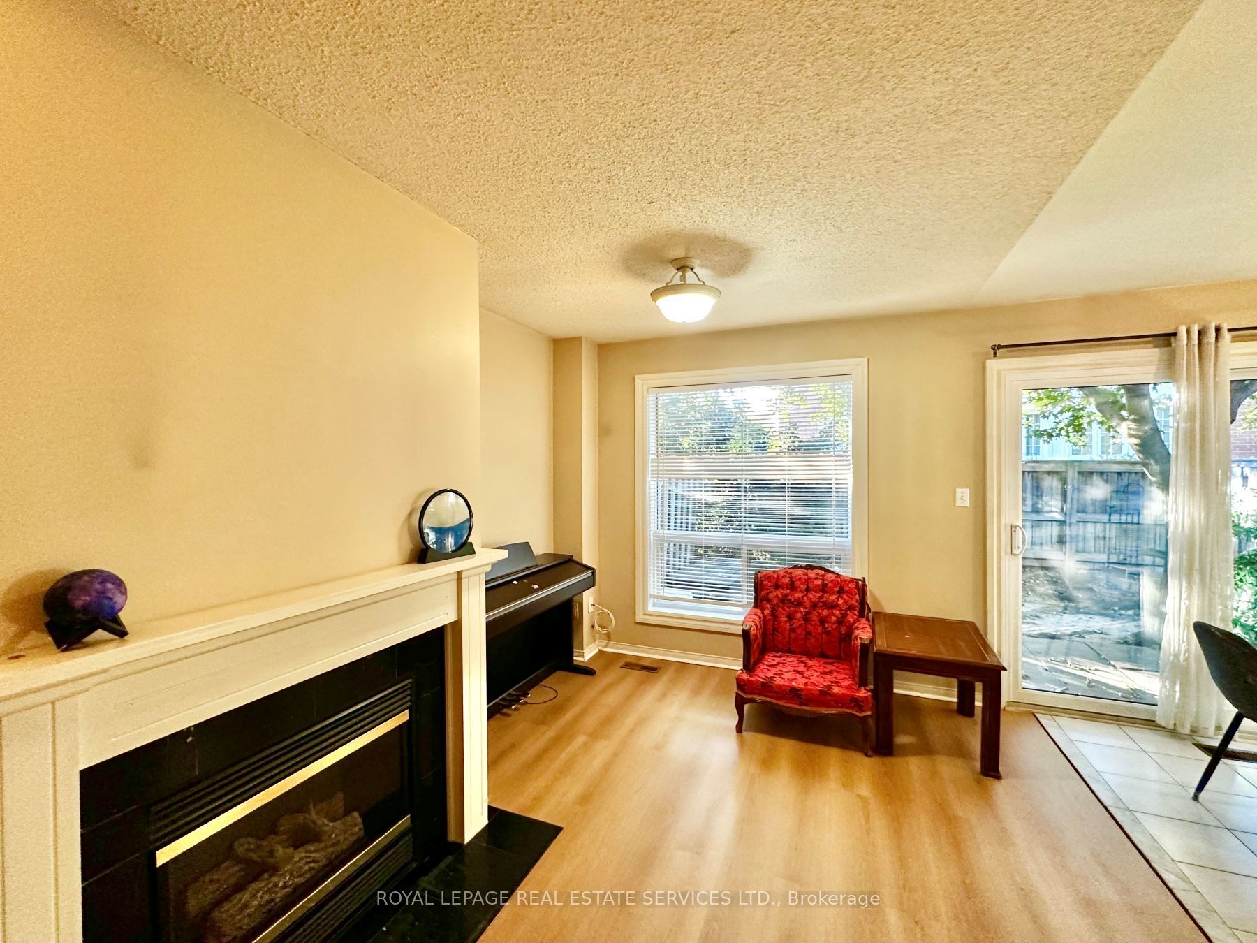 455 Apache Court 2 Property Photo 22