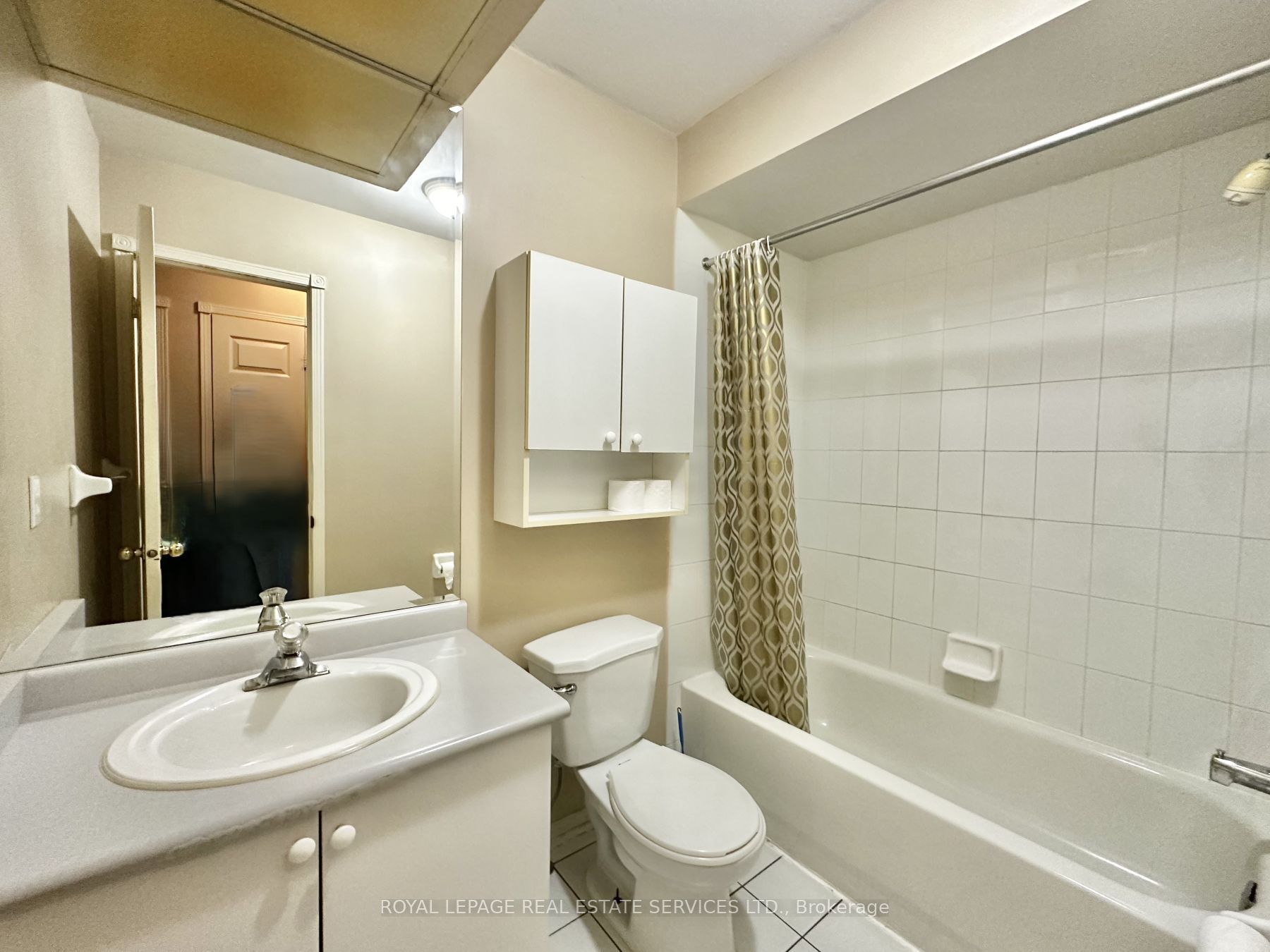 455 Apache Court 2 Property Photo 35
