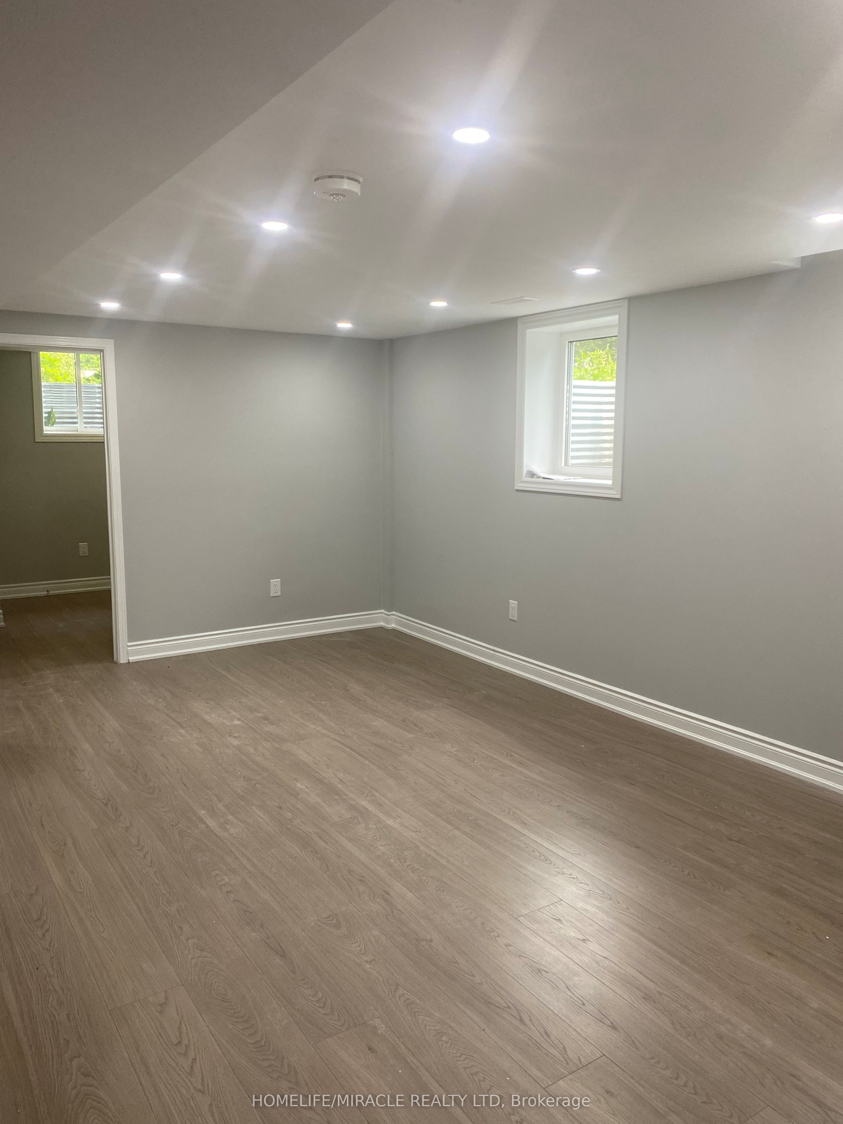 53 Parkside Drive Bsmt Property Photo 2
