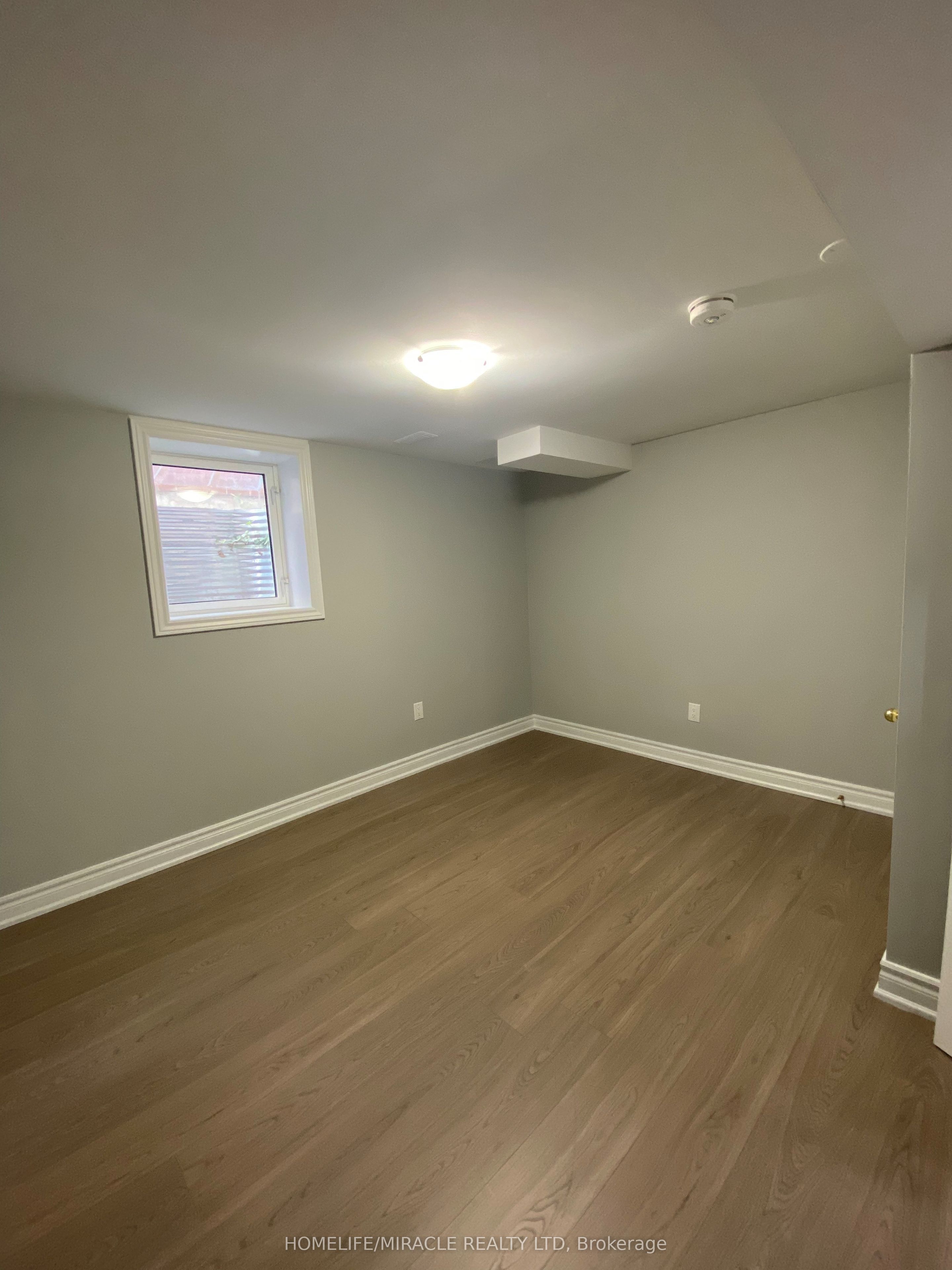 53 Parkside Drive Bsmt Property Photo 5