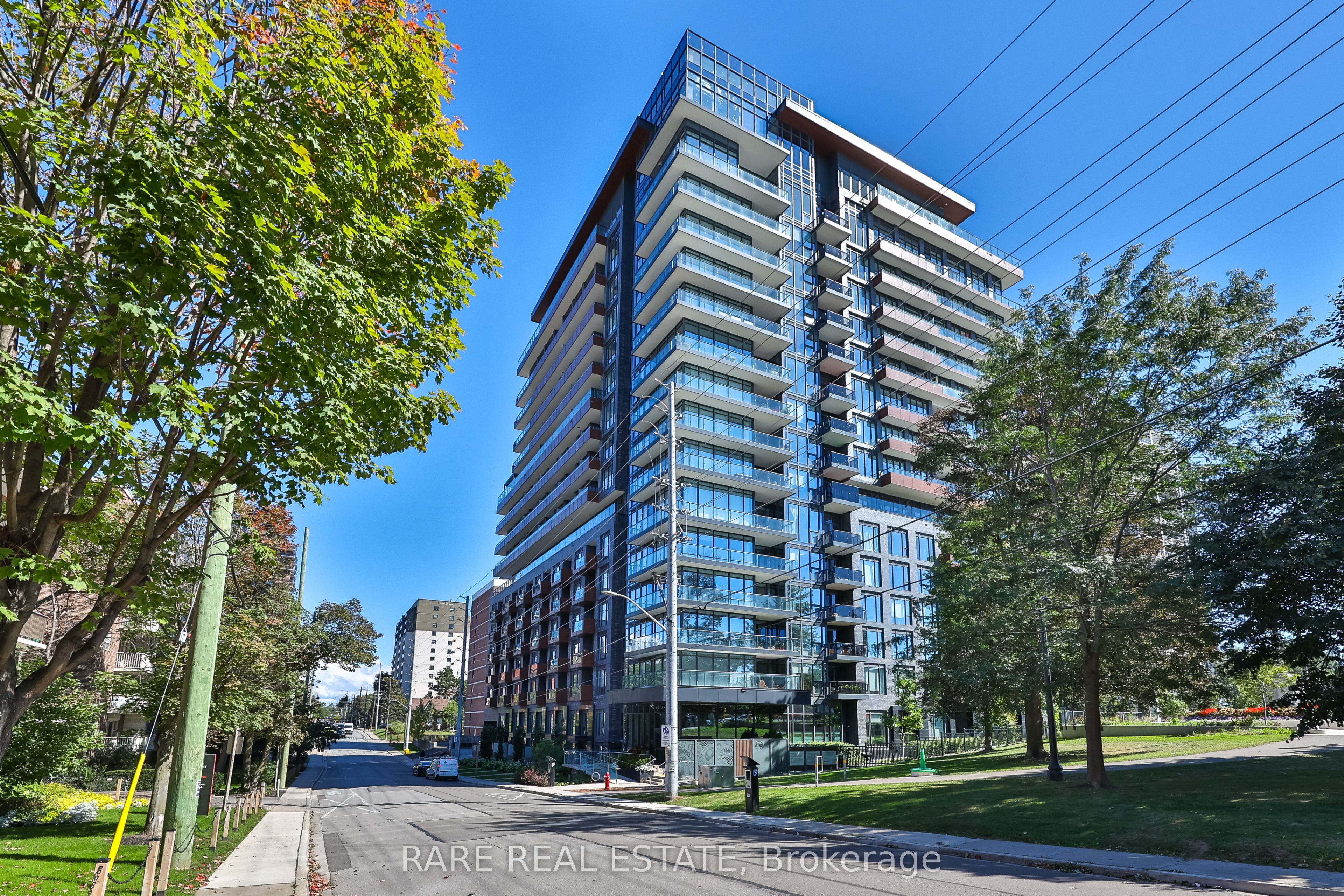 21 Park Street E 308 Property Photo 1