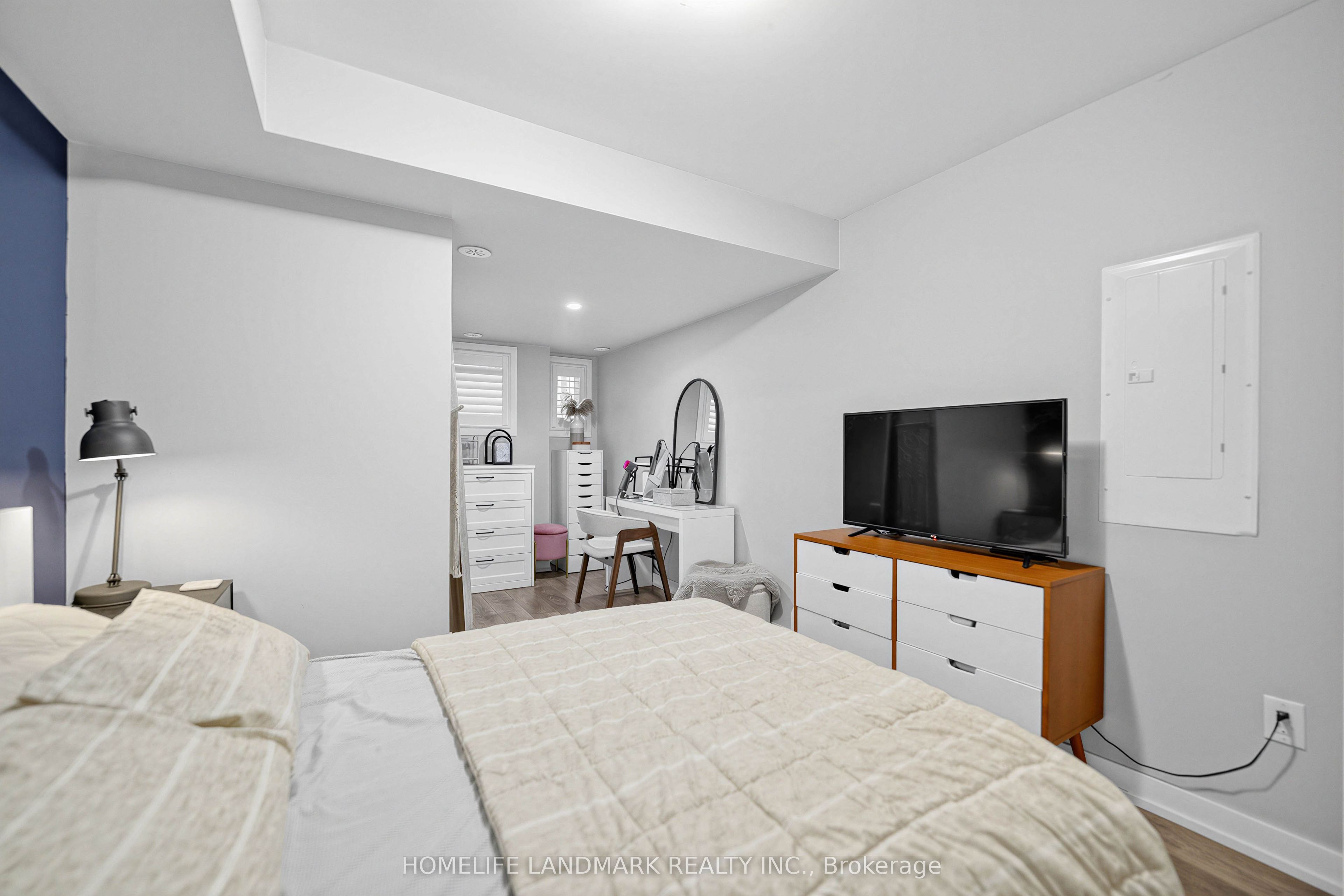 60 Parrotta Drive 251 Property Photo 18