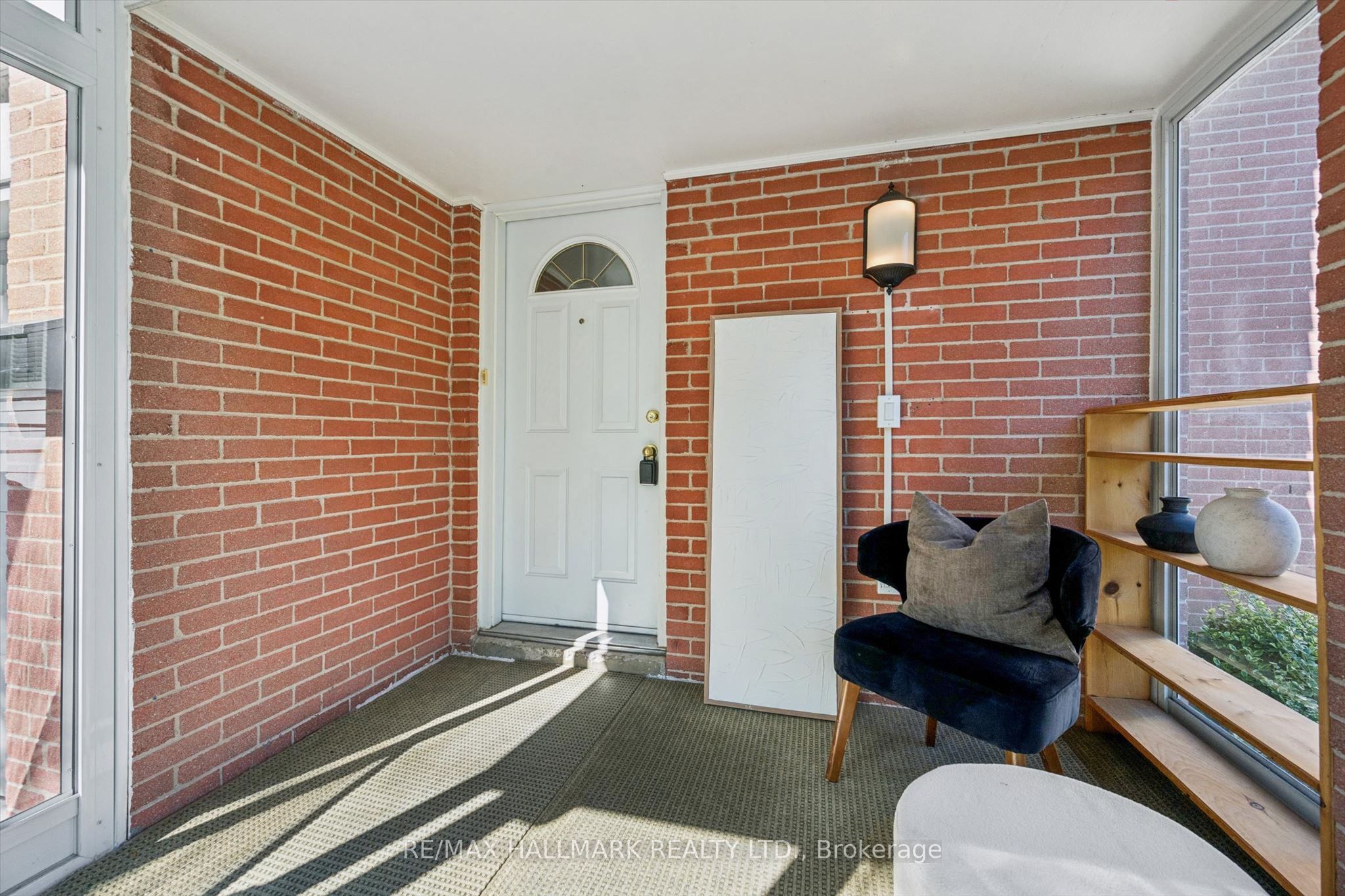 2209 Buttonbush Crescent Property Photo 4