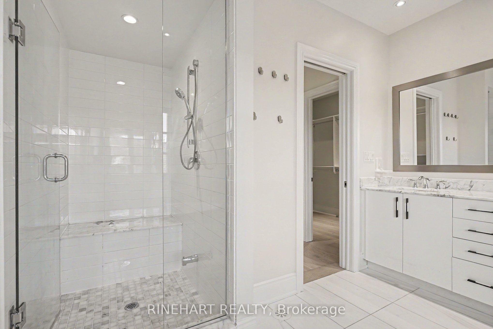 2082 Queensborough Gate Property Photo 17