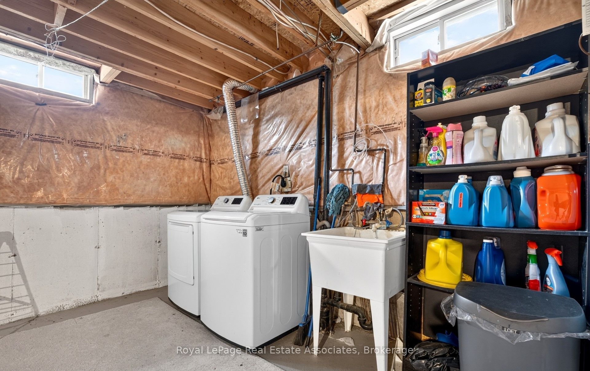 43 Hillsburgh Drive Property Photo 23