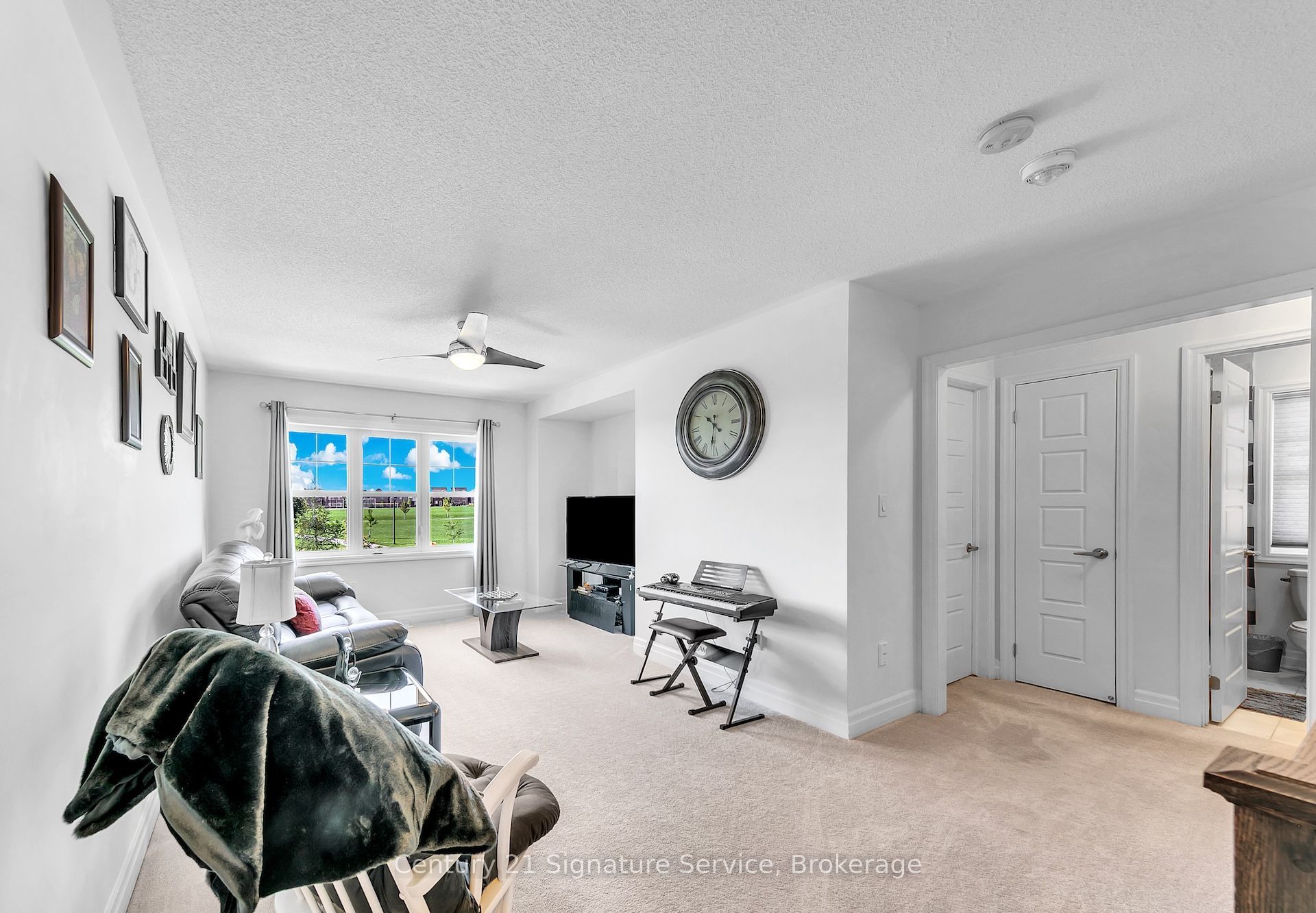 1369 Leger Way Property Photo 21