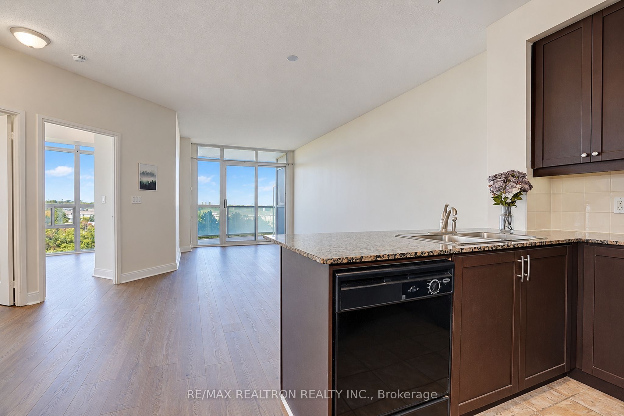 90 Absolute Avenue 710 Property Photo 2