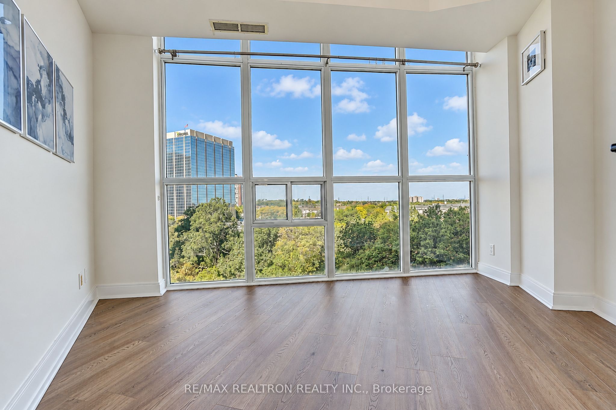 90 Absolute Avenue 710 Property Photo 19