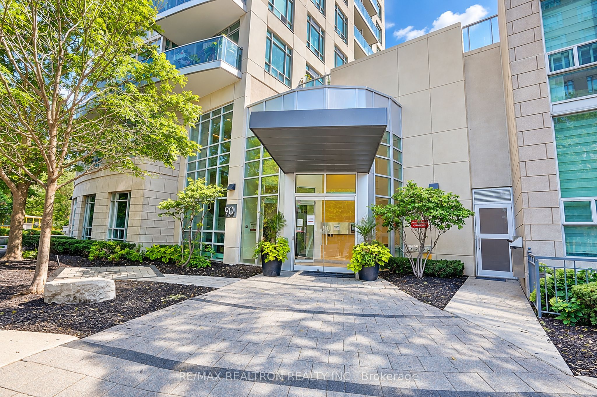 90 Absolute Avenue 710 Property Photo 40