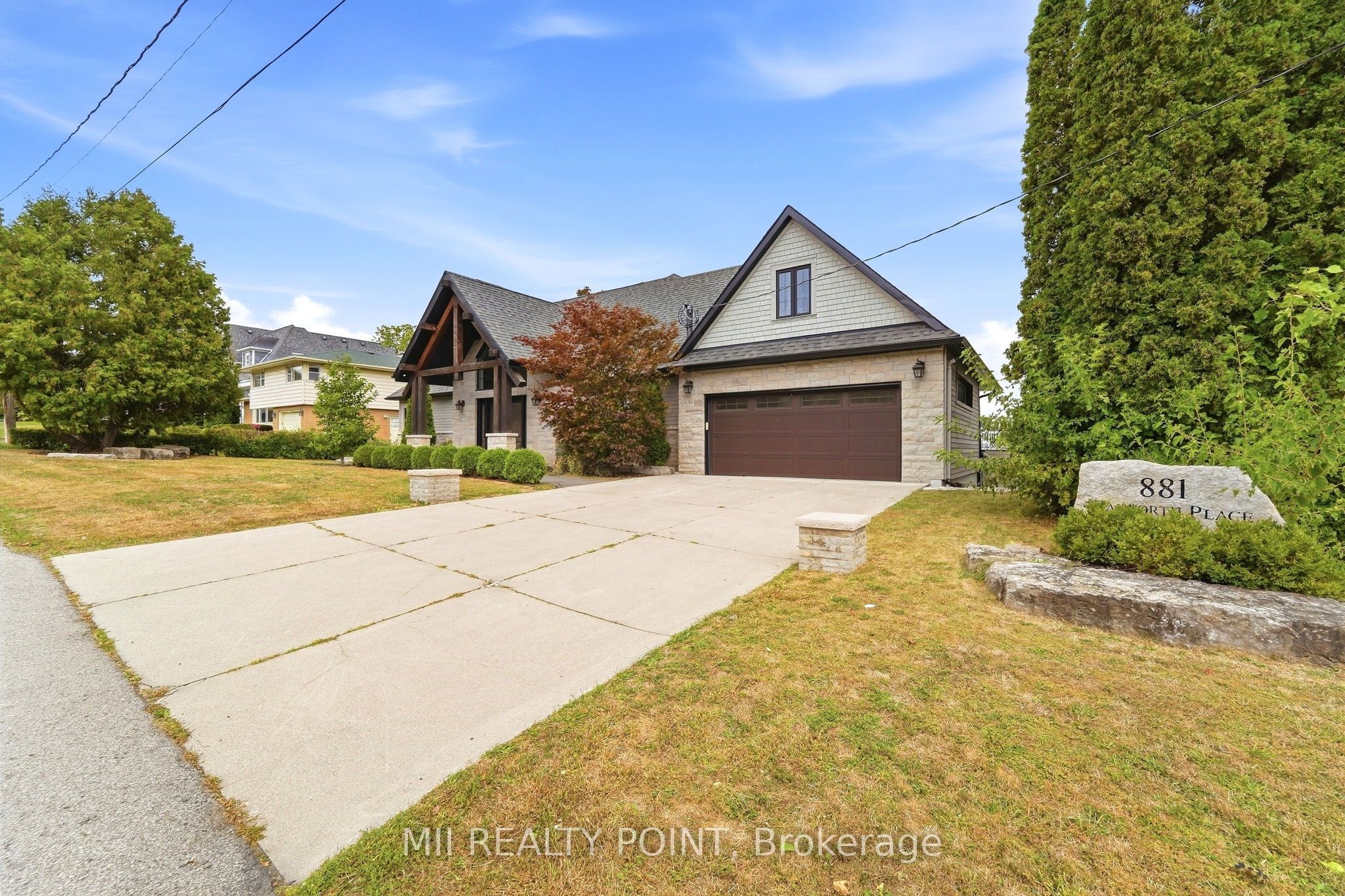 881 Danforth Place Property Photo 1