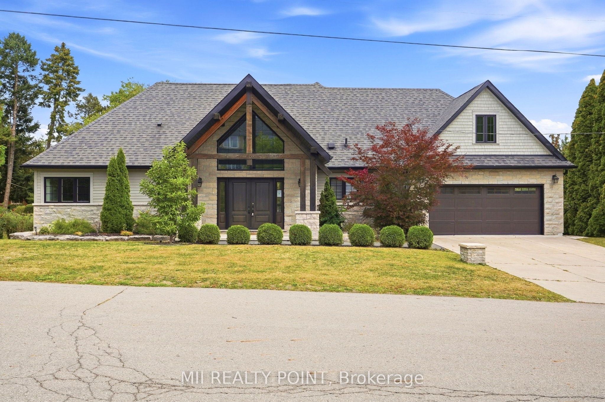 881 Danforth Place Property Photo 2