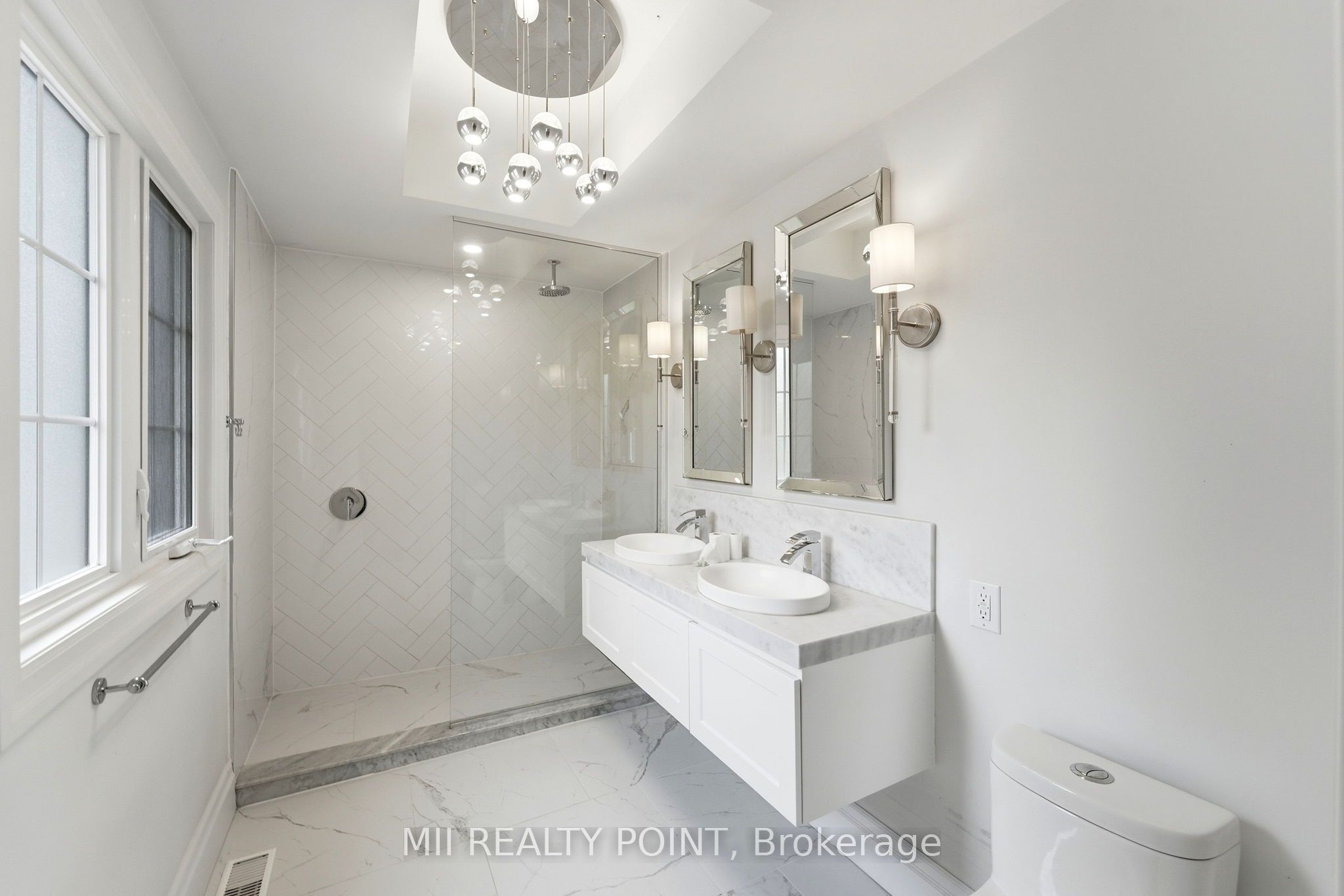 881 Danforth Place Property Photo 18