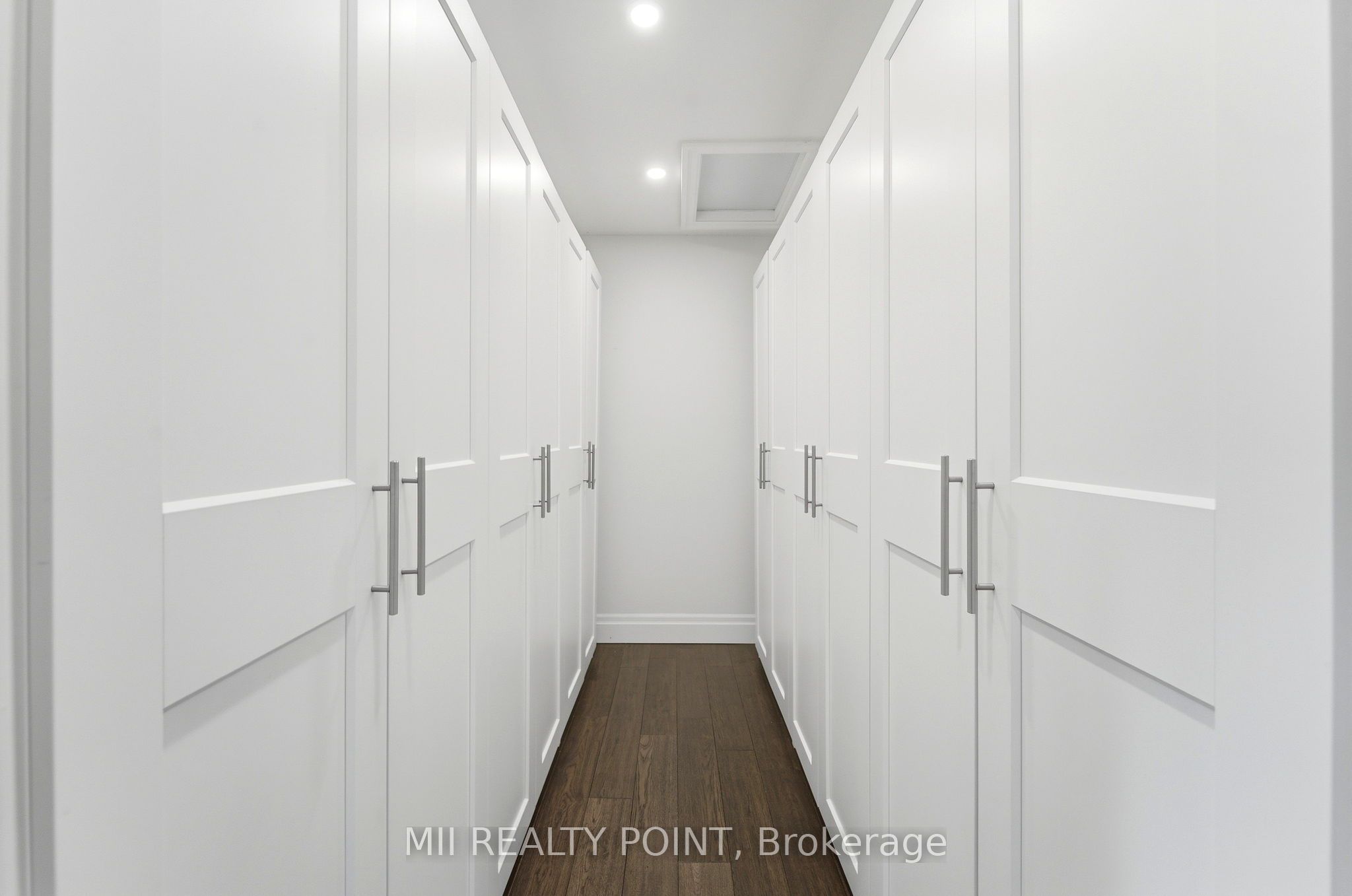 881 Danforth Place Property Photo 19