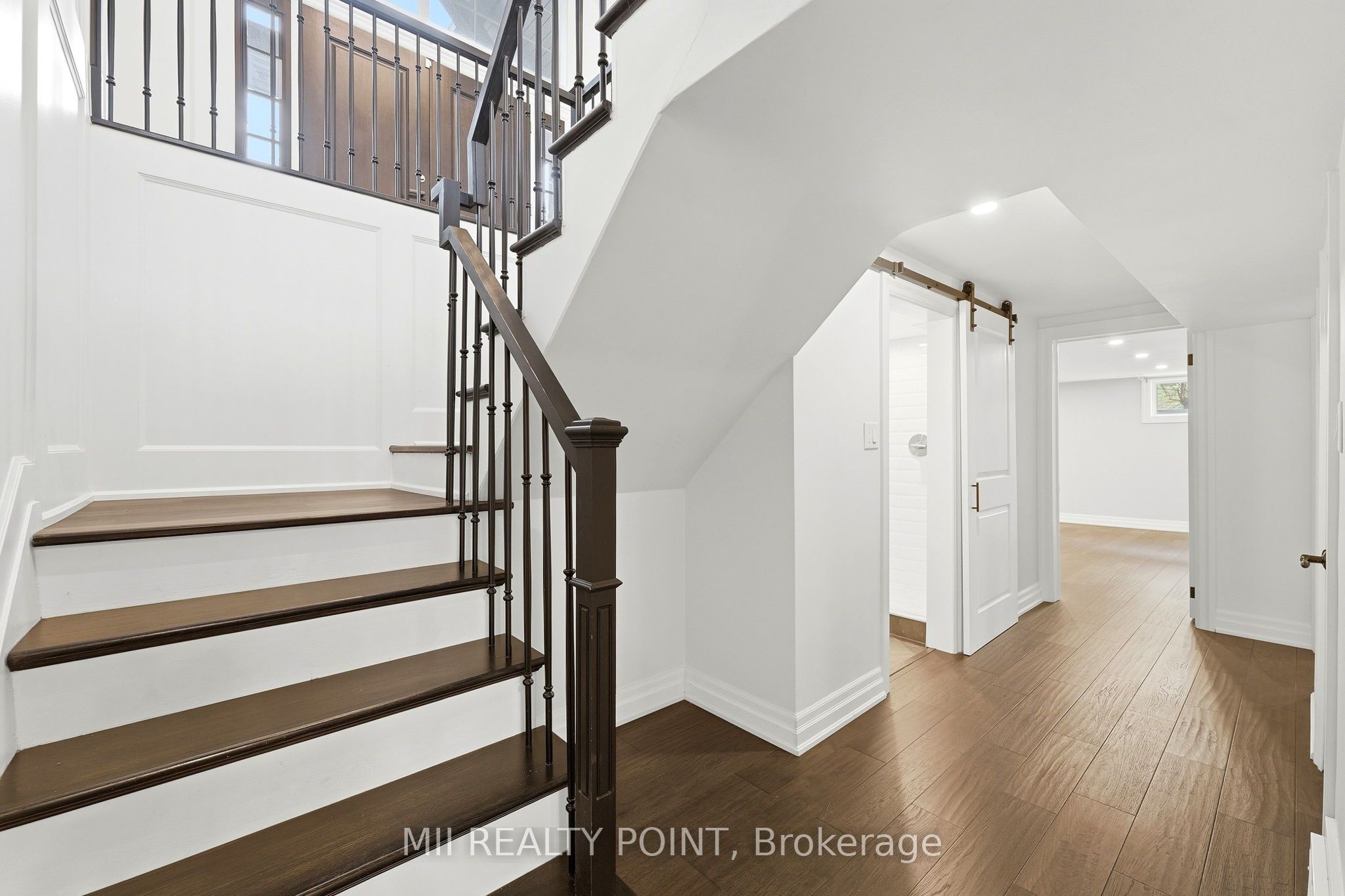 881 Danforth Place Property Photo 23