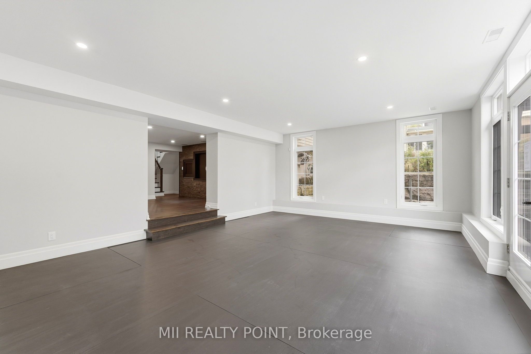 881 Danforth Place Property Photo 25