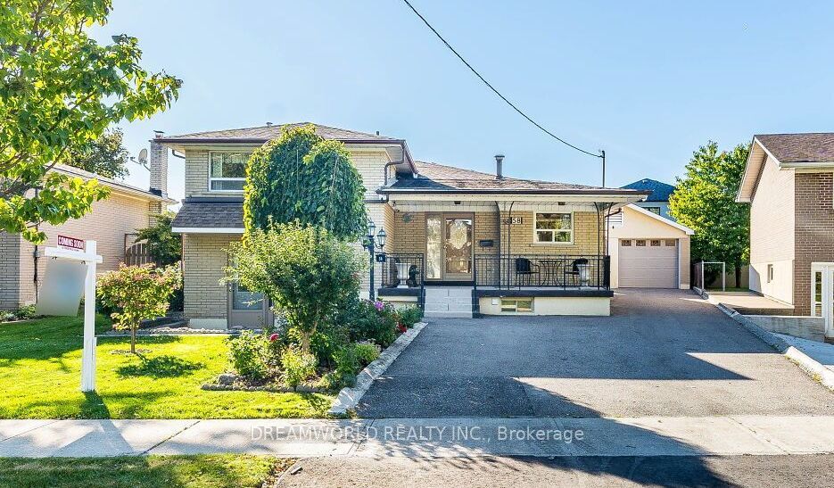 58 Candlewood Crescent Property Photo 1