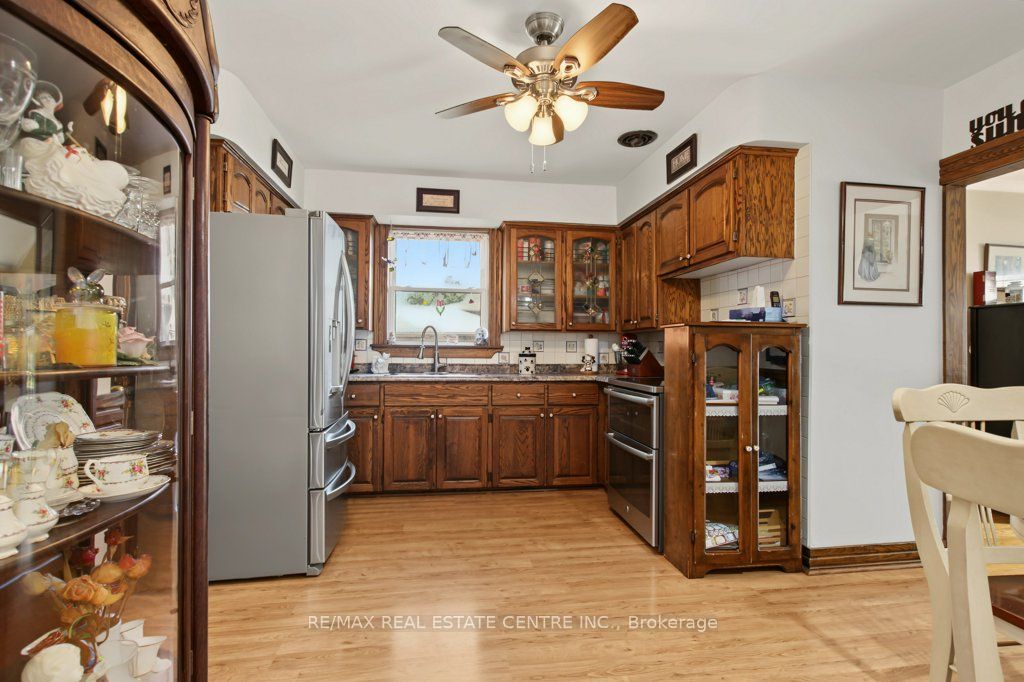 15 Norton Crescent Property Photo 9
