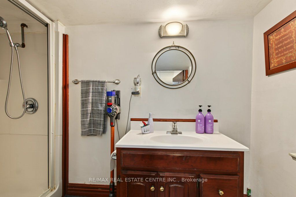 15 Norton Crescent Property Photo 17