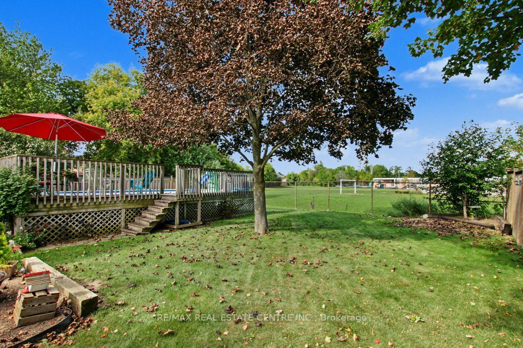 15 Norton Crescent Property Photo 23