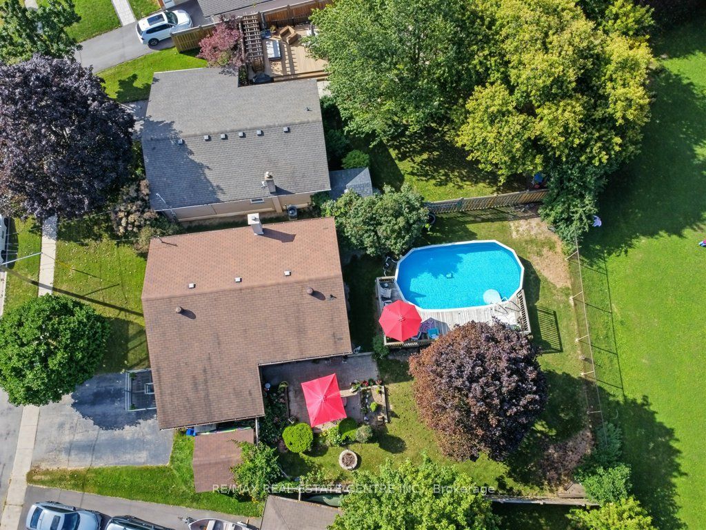15 Norton Crescent Property Photo 29