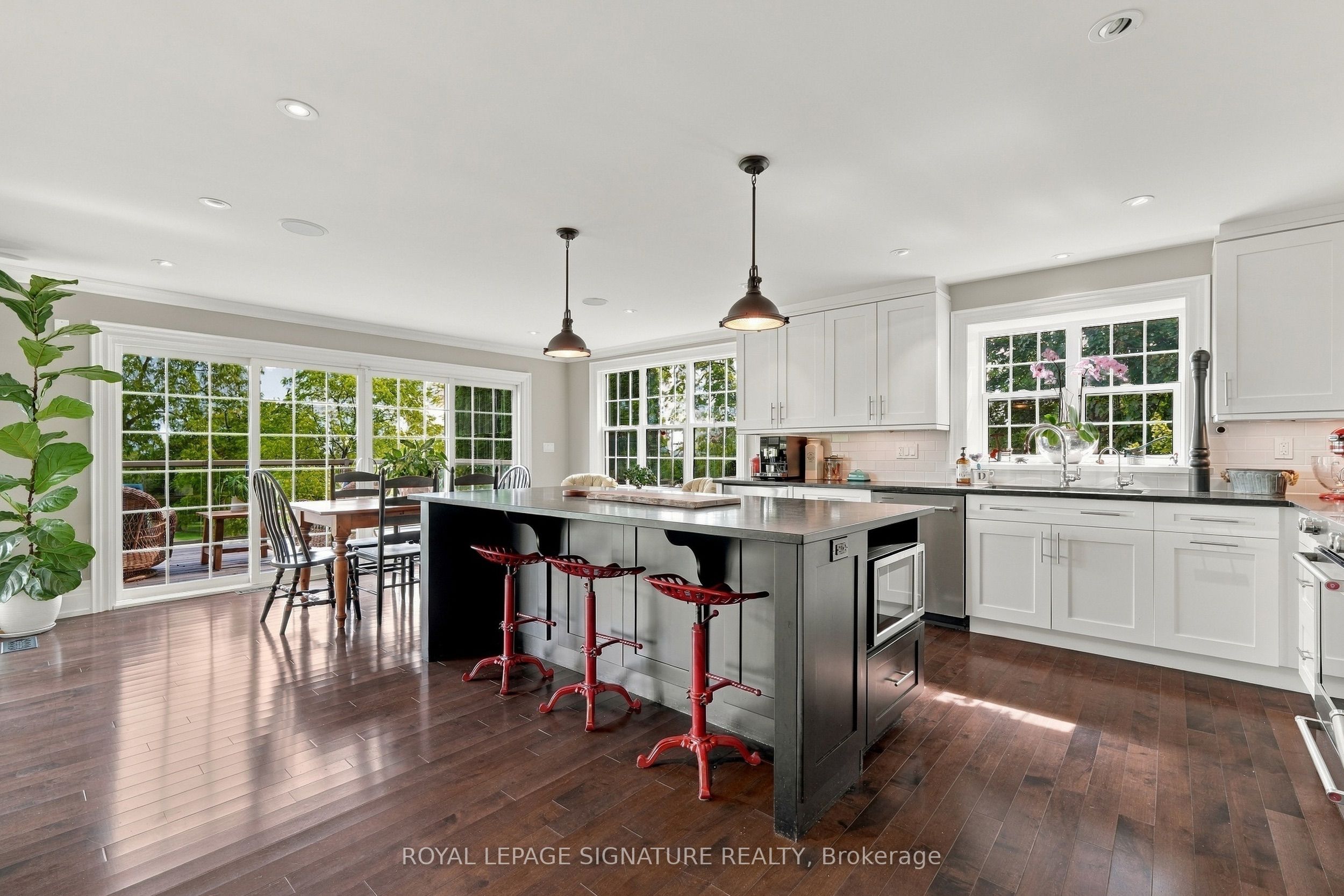 5062 Walkers Line Property Photo 11
