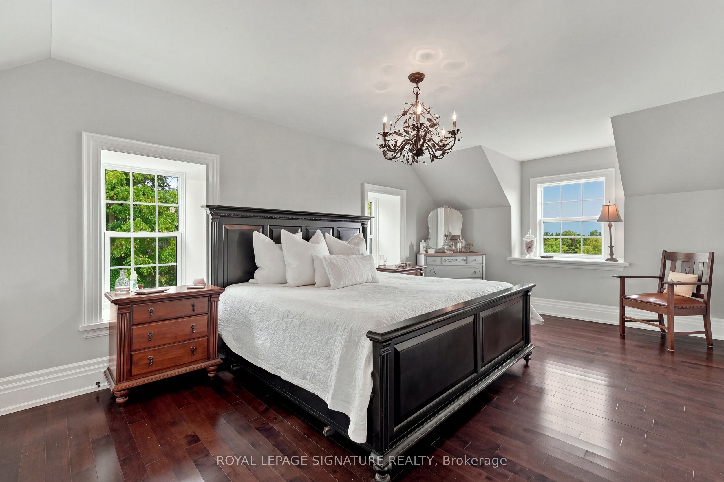 5062 Walkers Line Property Photo 26