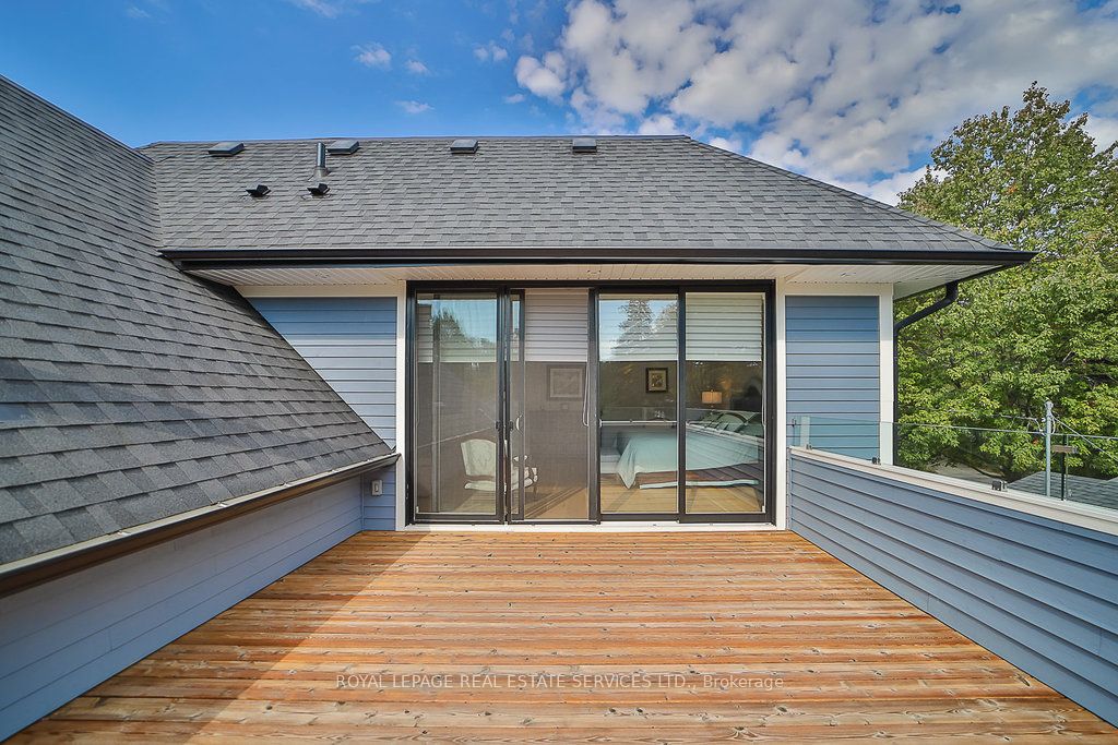 1301 Twin Oaks Dell Property Photo 17