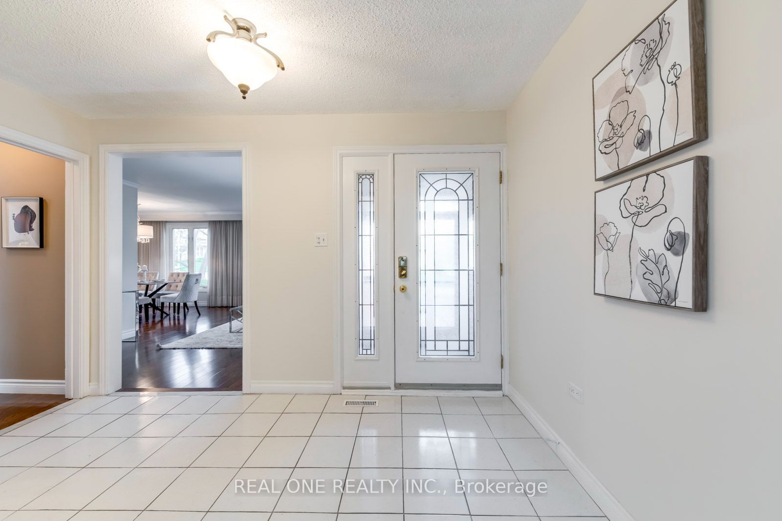 1246 Landfair Crescent Property Photo 6