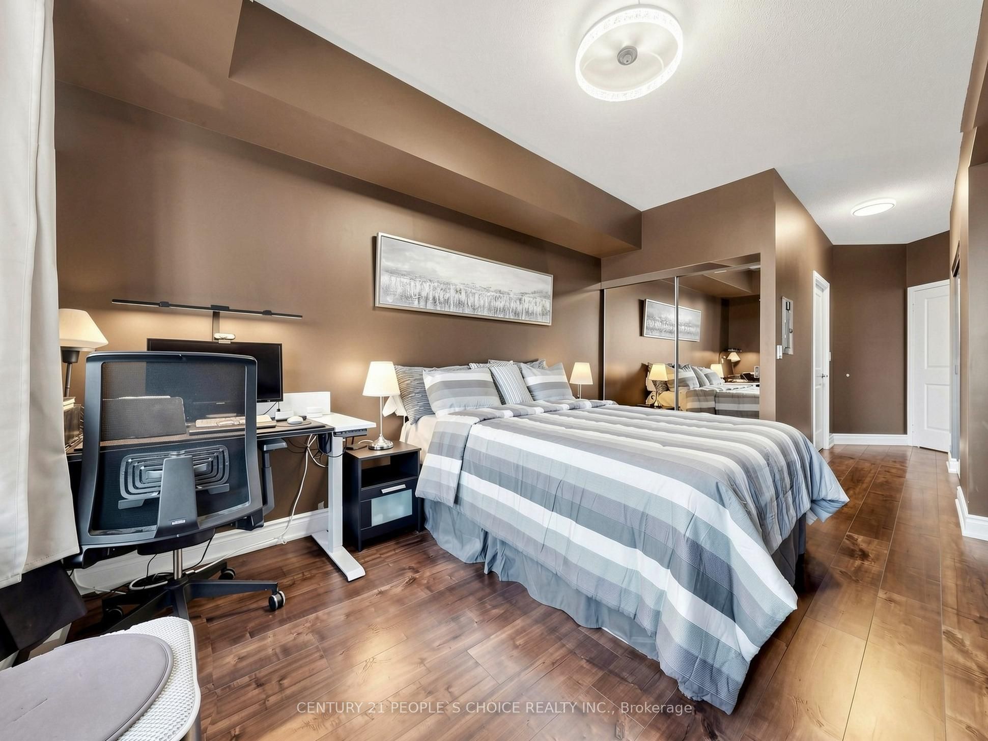 70 Absolute Avenue 1406 Property Photo 19