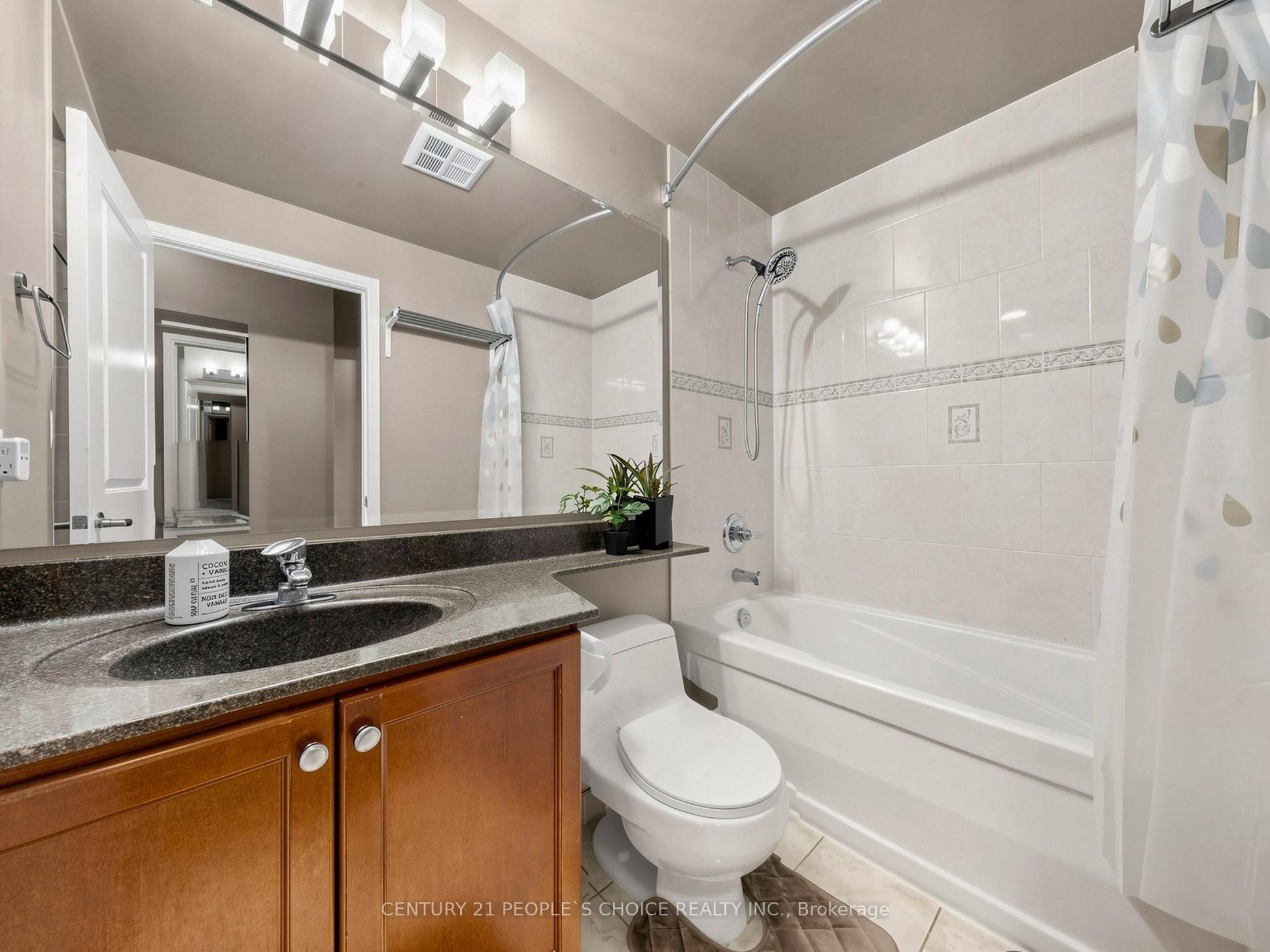70 Absolute Avenue 1406 Property Photo 21