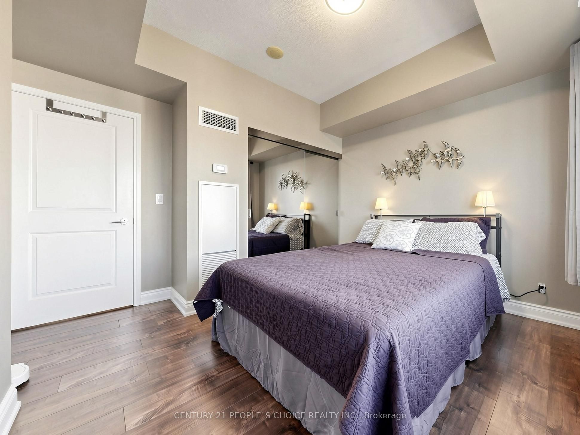 70 Absolute Avenue 1406 Property Photo 23
