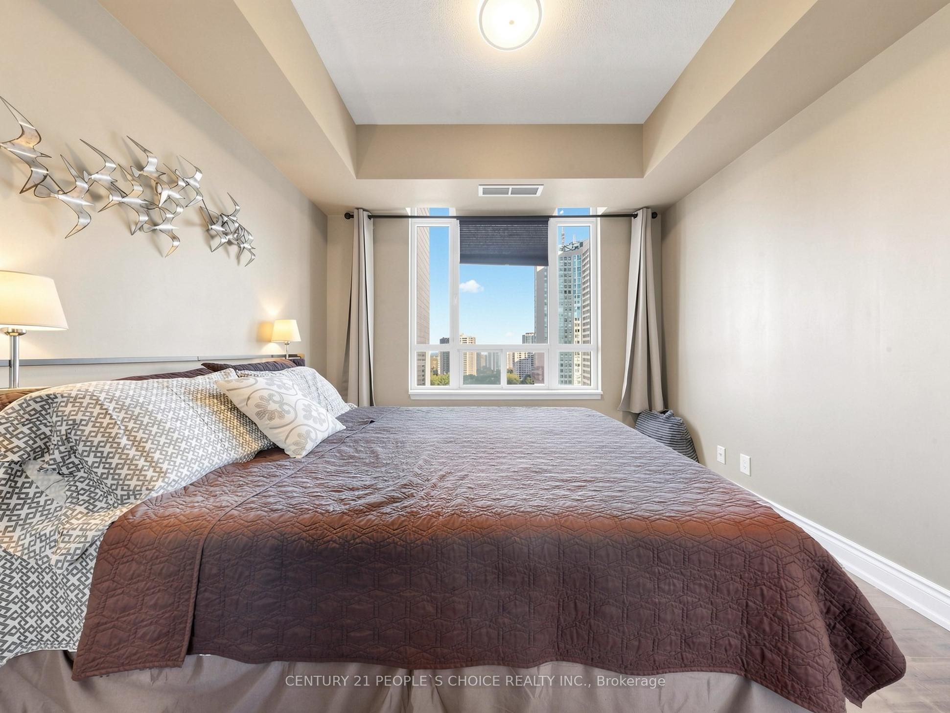 70 Absolute Avenue 1406 Property Photo 24