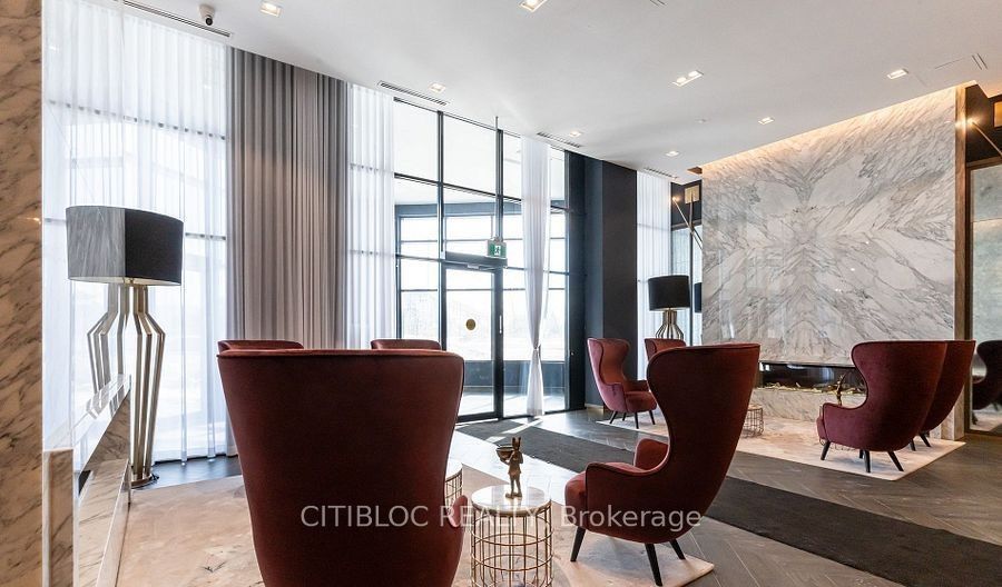 405 Dundas Street W 108 Property Photo 6
