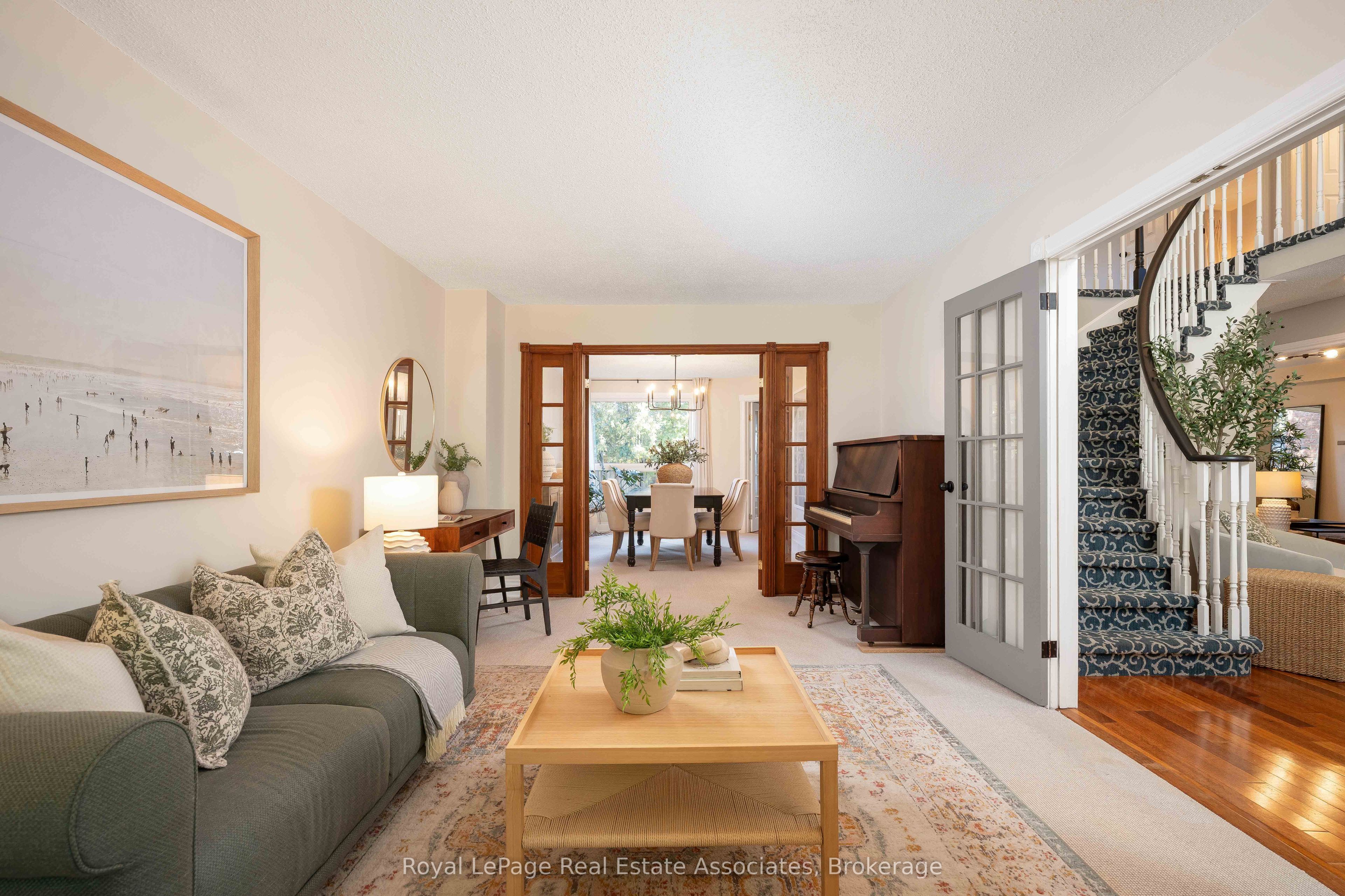 2253 Towne Boulevard Property Photo 8