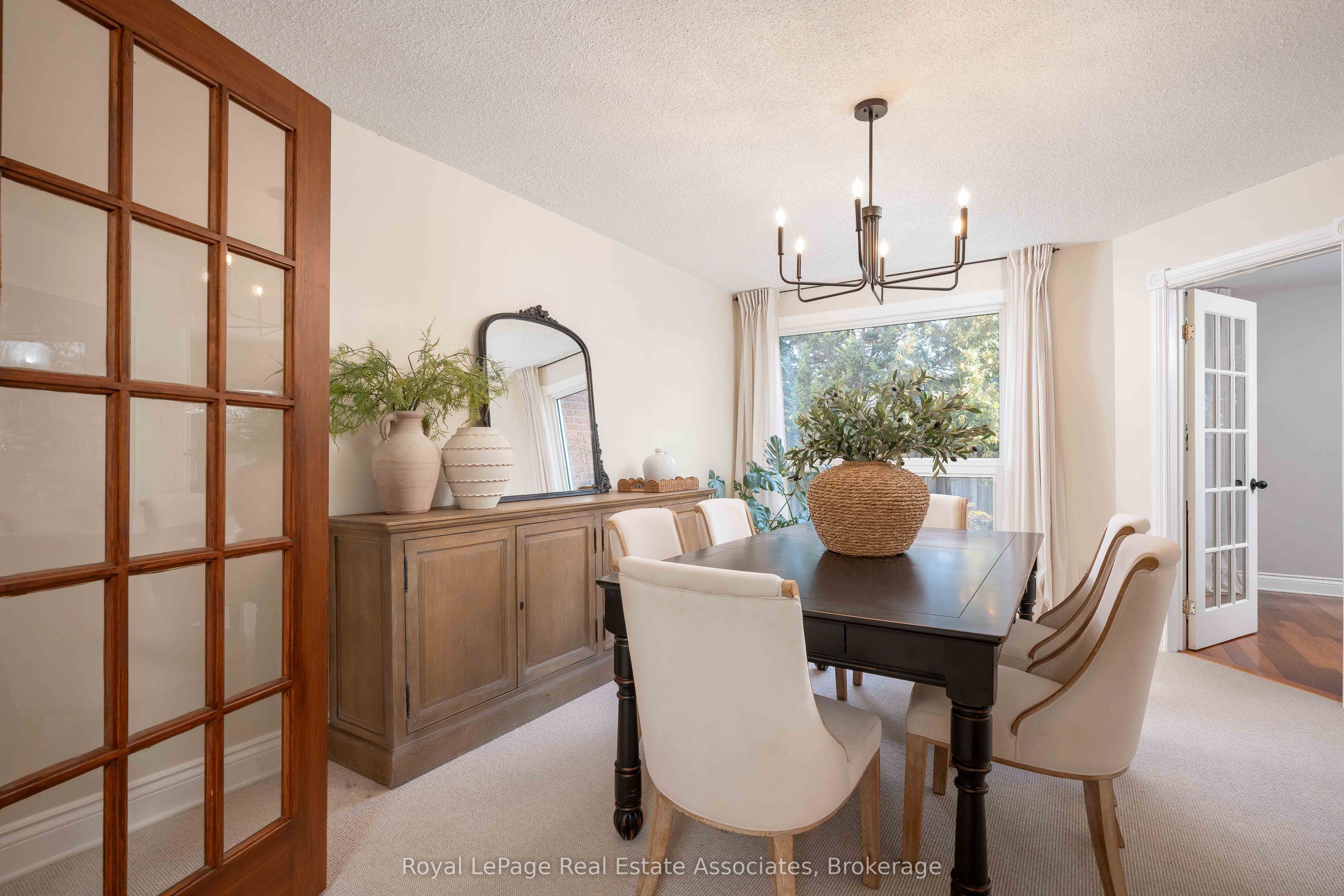 2253 Towne Boulevard Property Photo 11