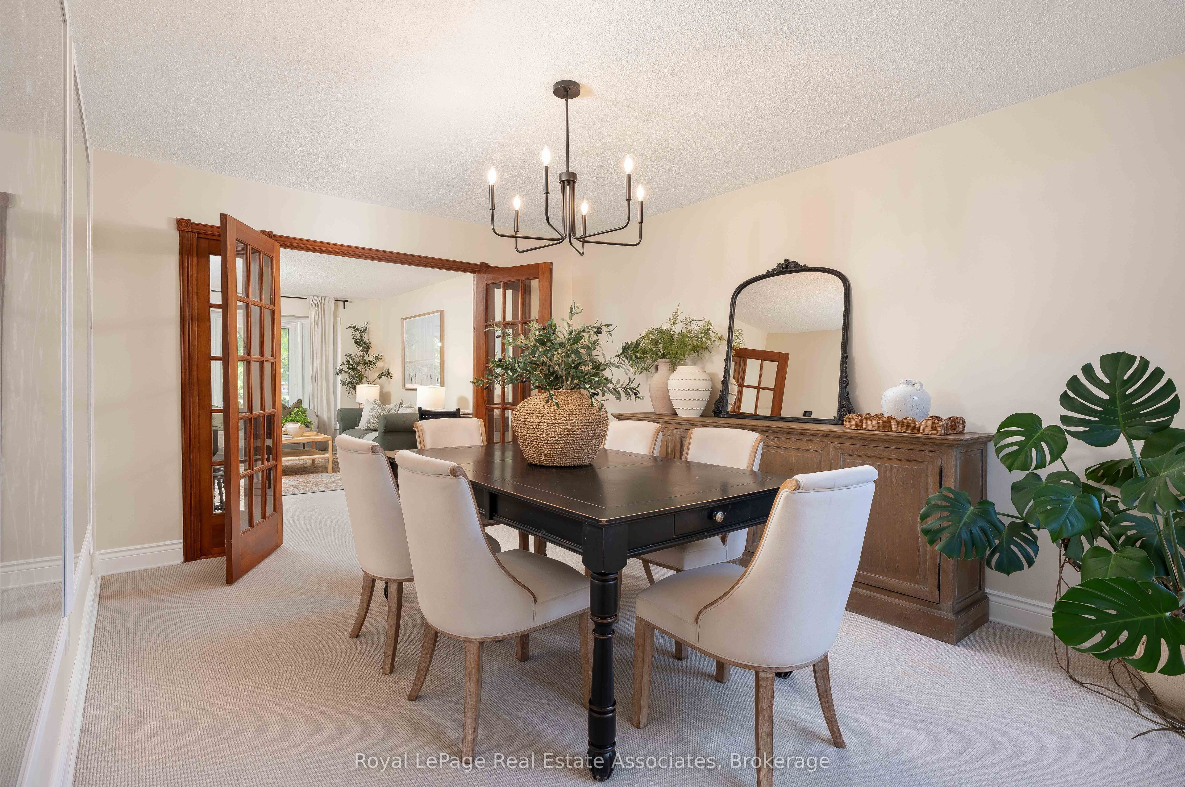 2253 Towne Boulevard Property Photo 12
