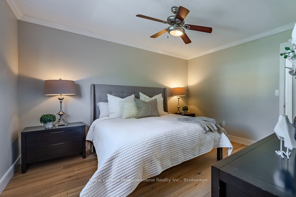 407 Baverstock Crescent Property Photo 22