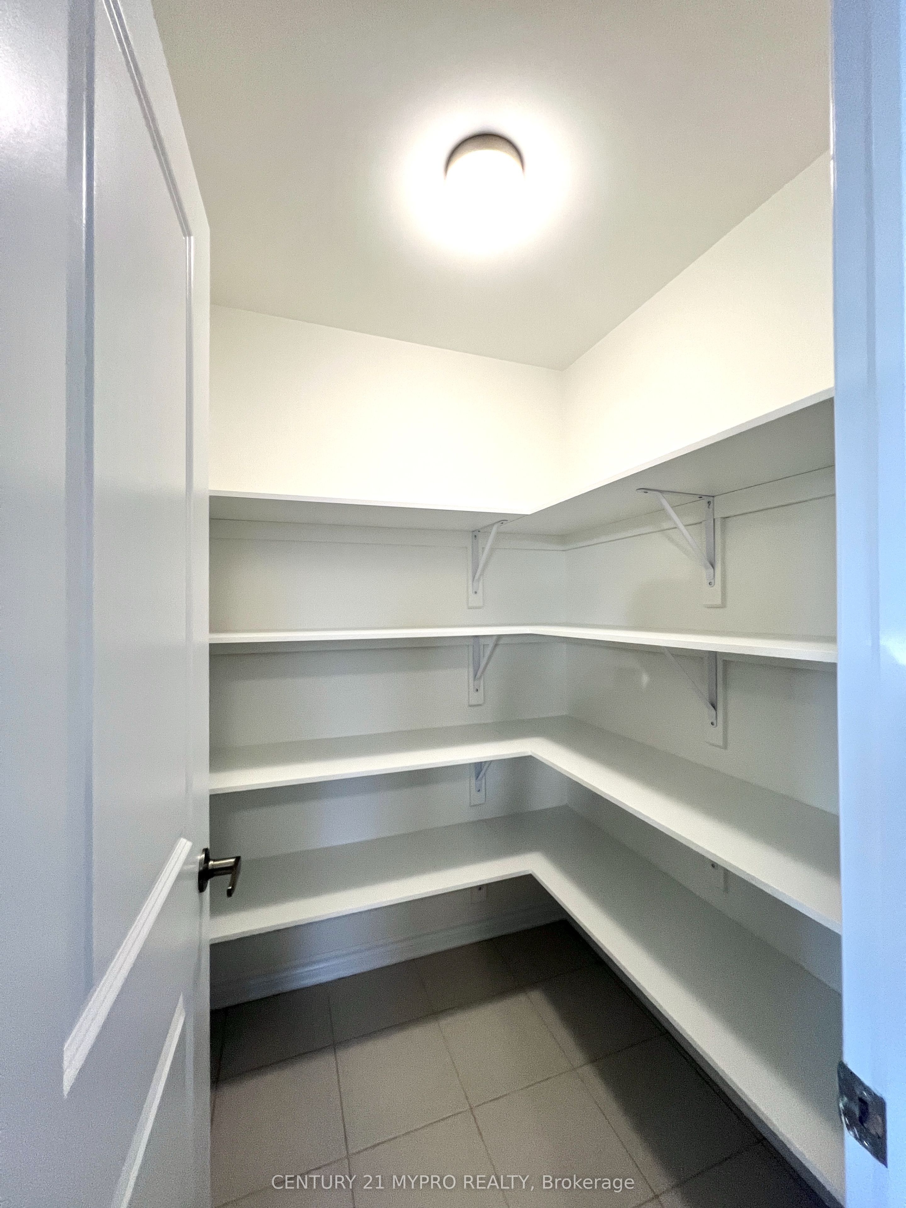 2 Thornbird Crescent Upper Property Photo 5