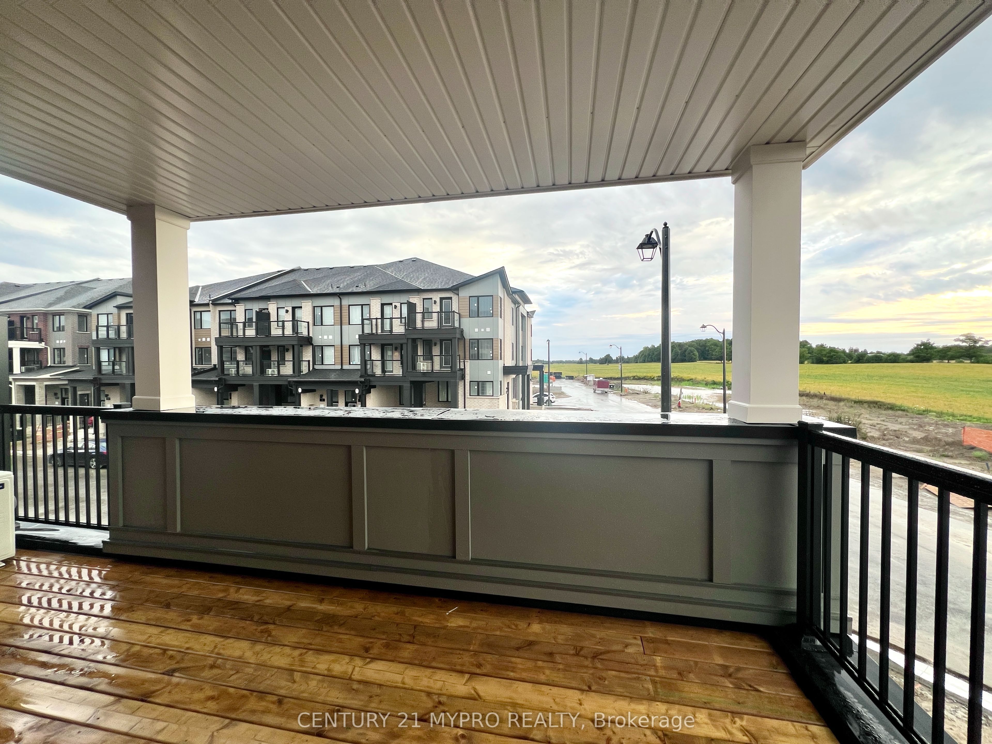 2 Thornbird Crescent Upper Property Photo 11