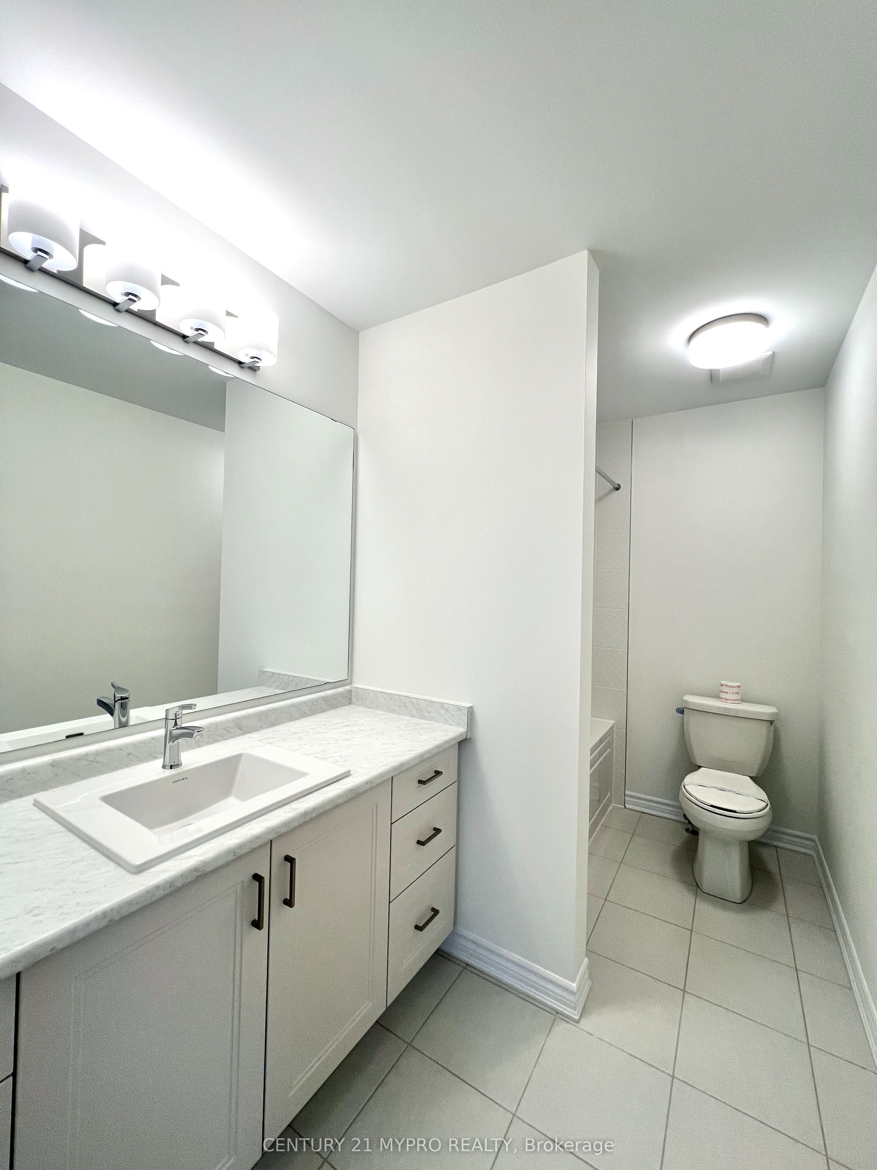 2 Thornbird Crescent Upper Property Photo 15