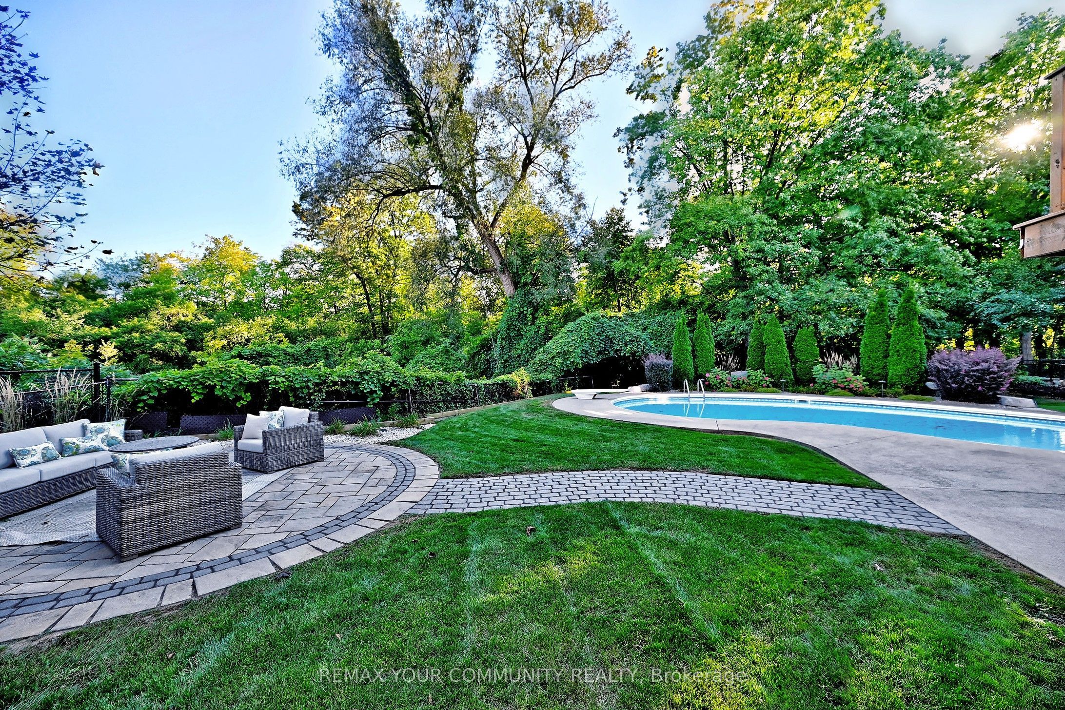 1530 Canada Court Property Photo 34
