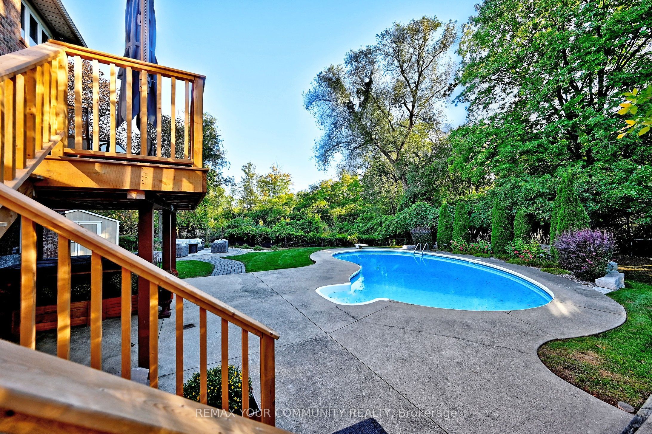 1530 Canada Court Property Photo 37